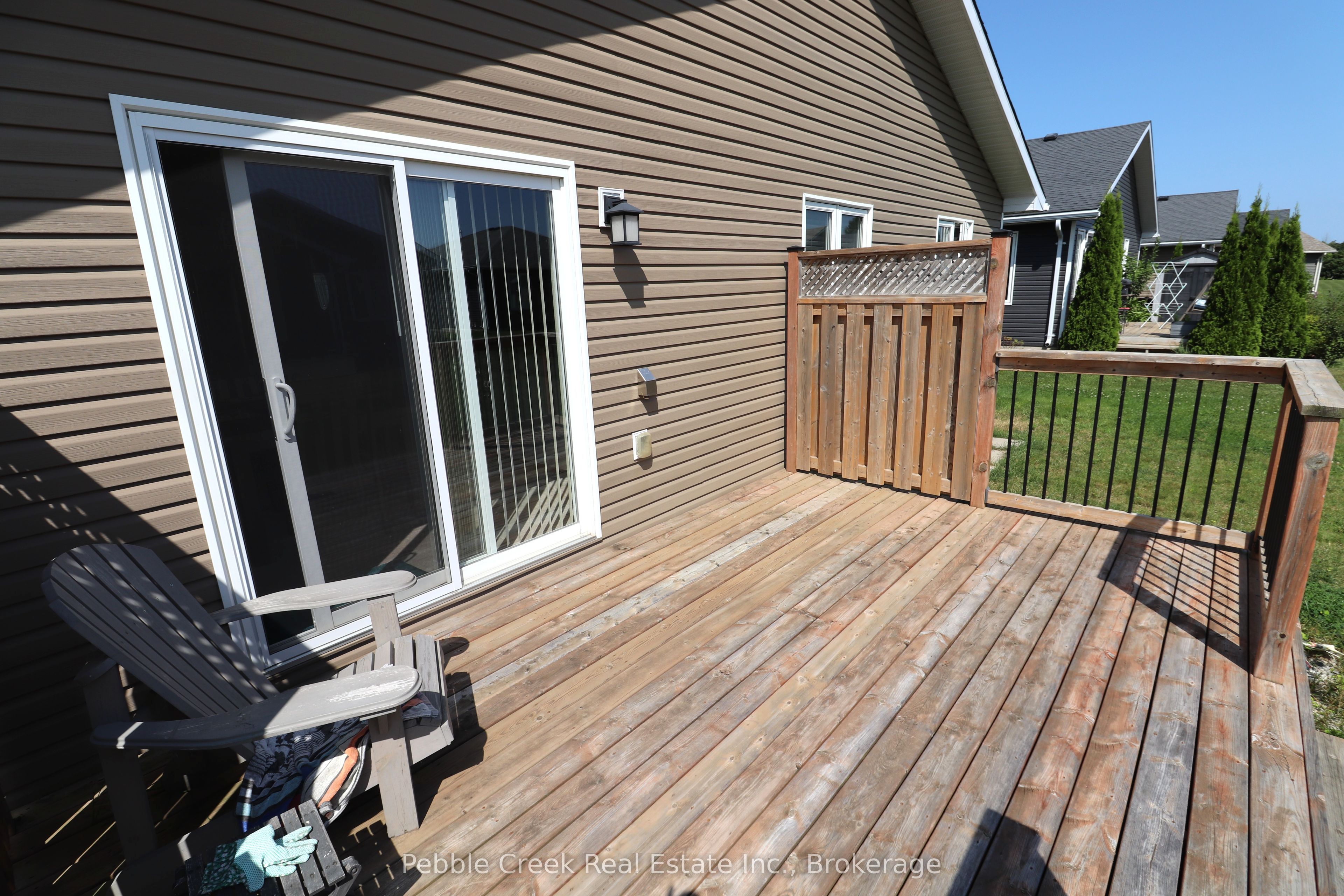 20 Huron Heights Drive Property Photo 28