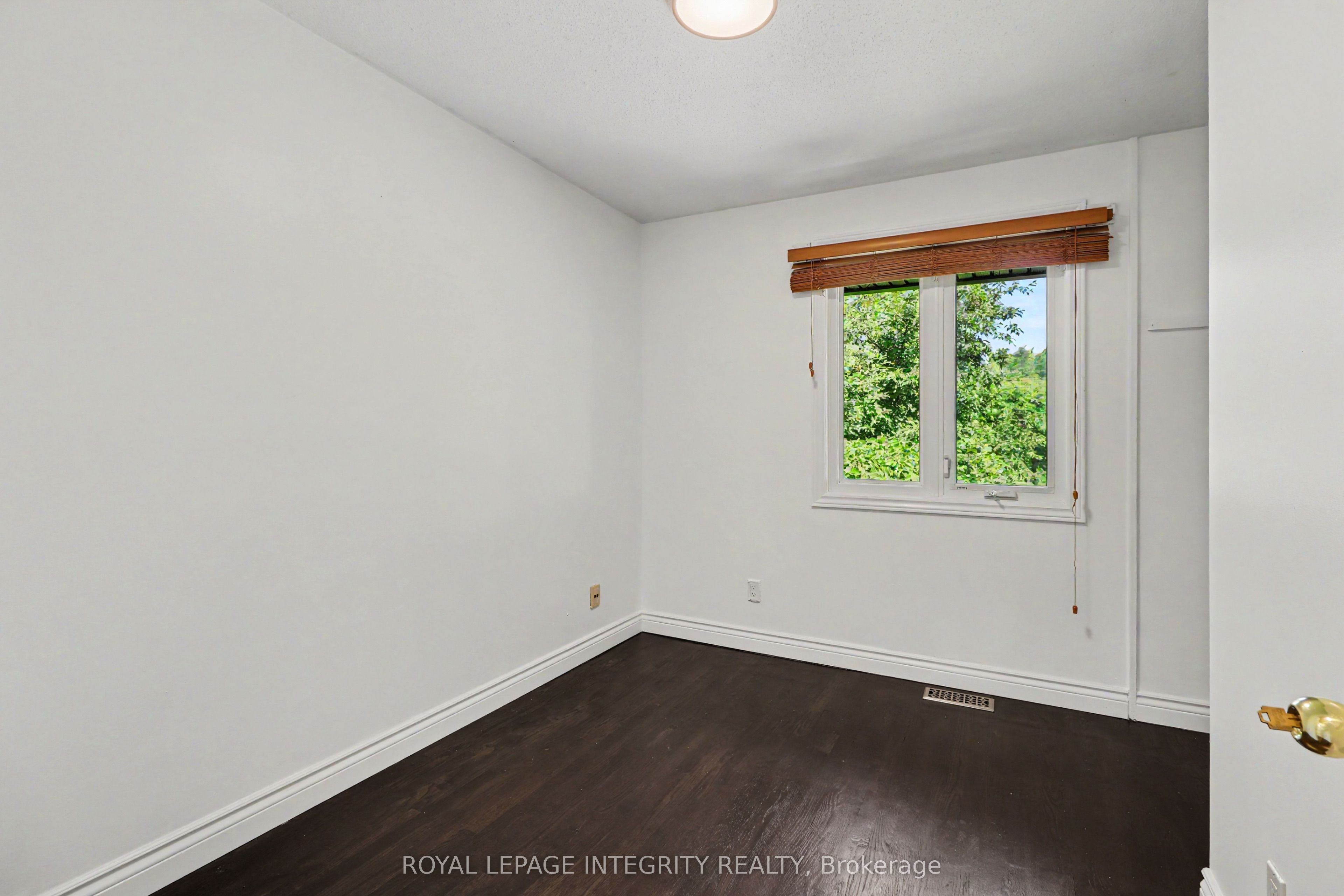 1034 Walkley Road Property Photo 16