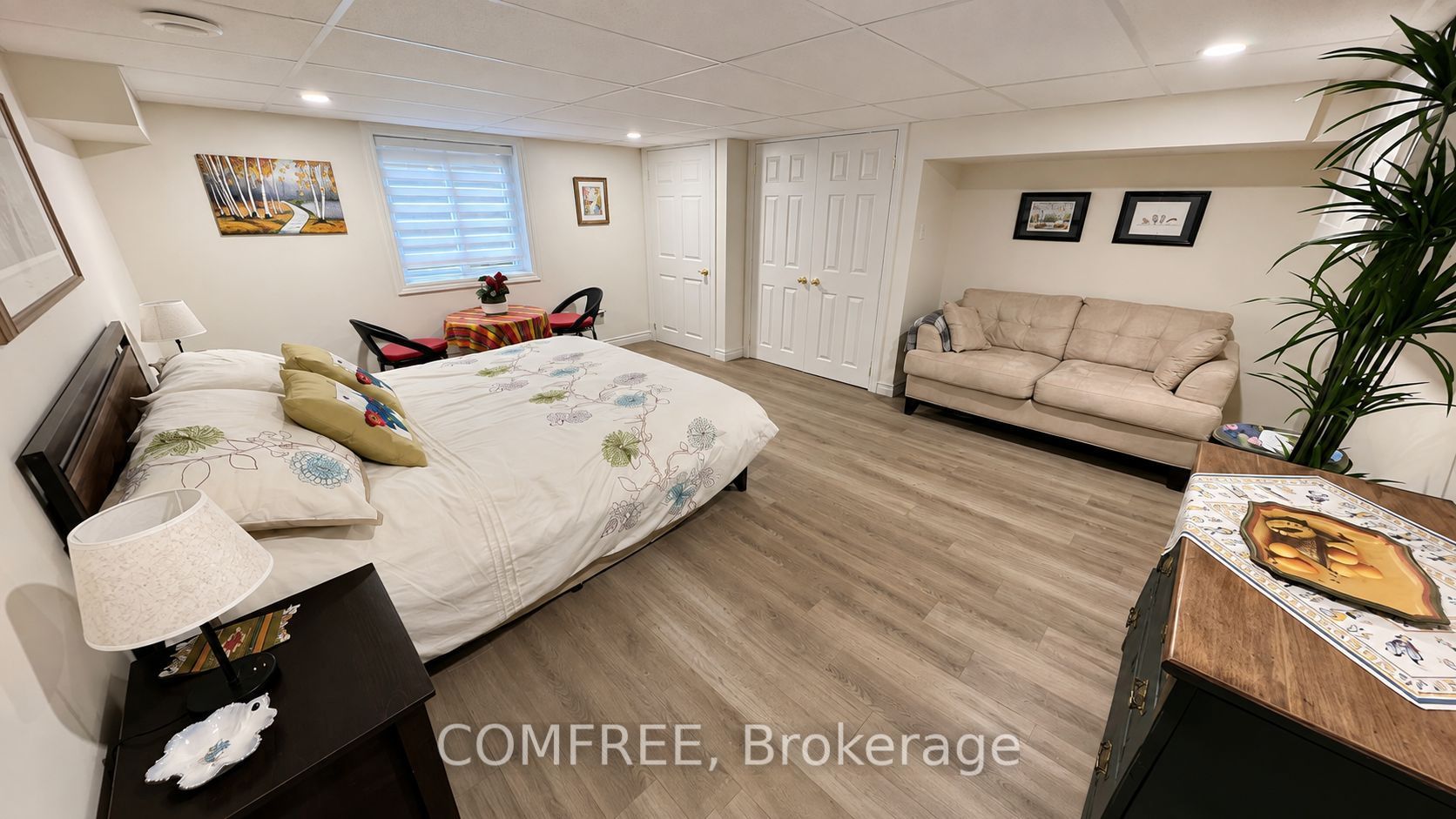 10 Sinclair Crescent Property Photo 23