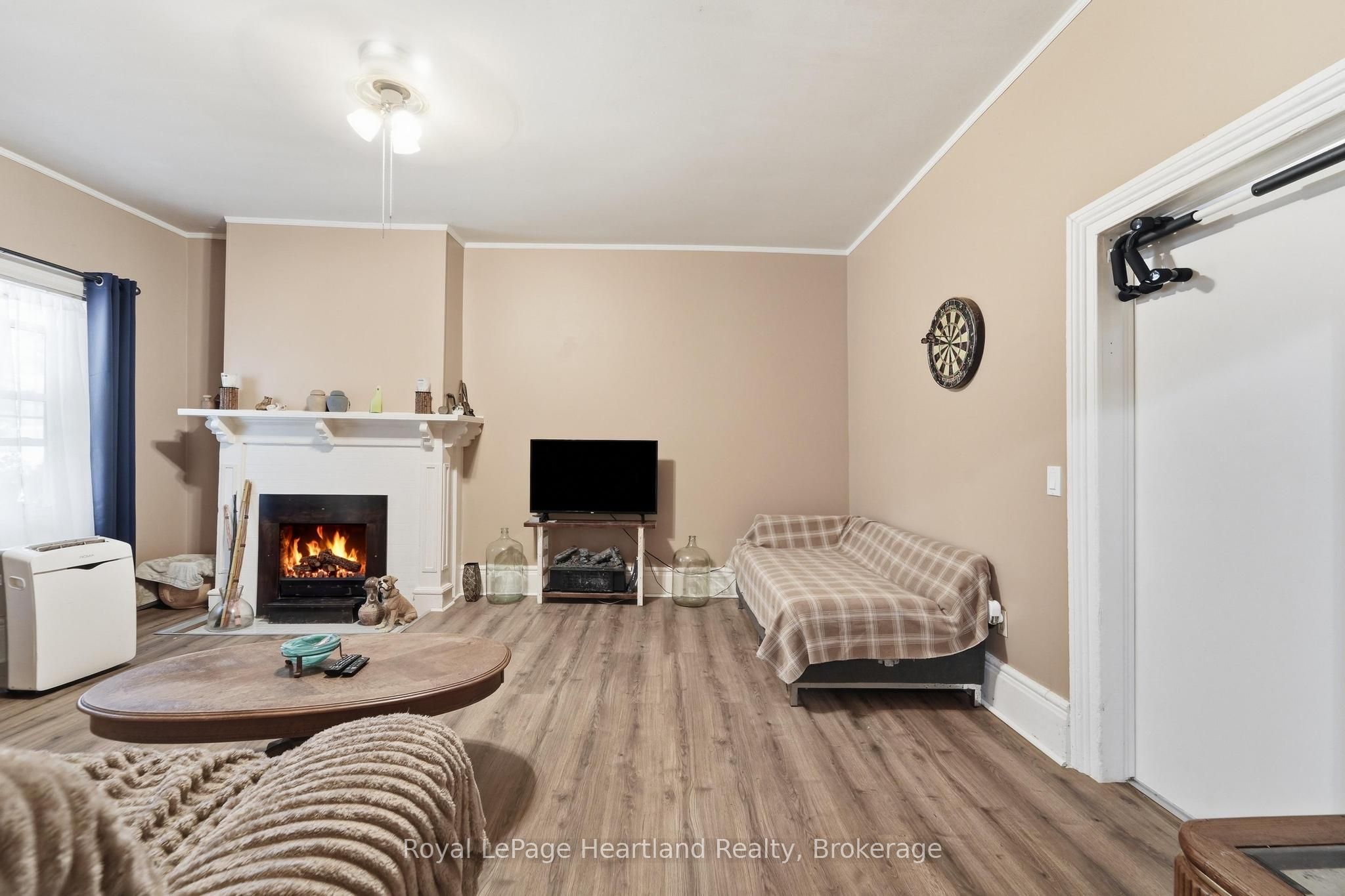 132 Queen Street Property Photo 10