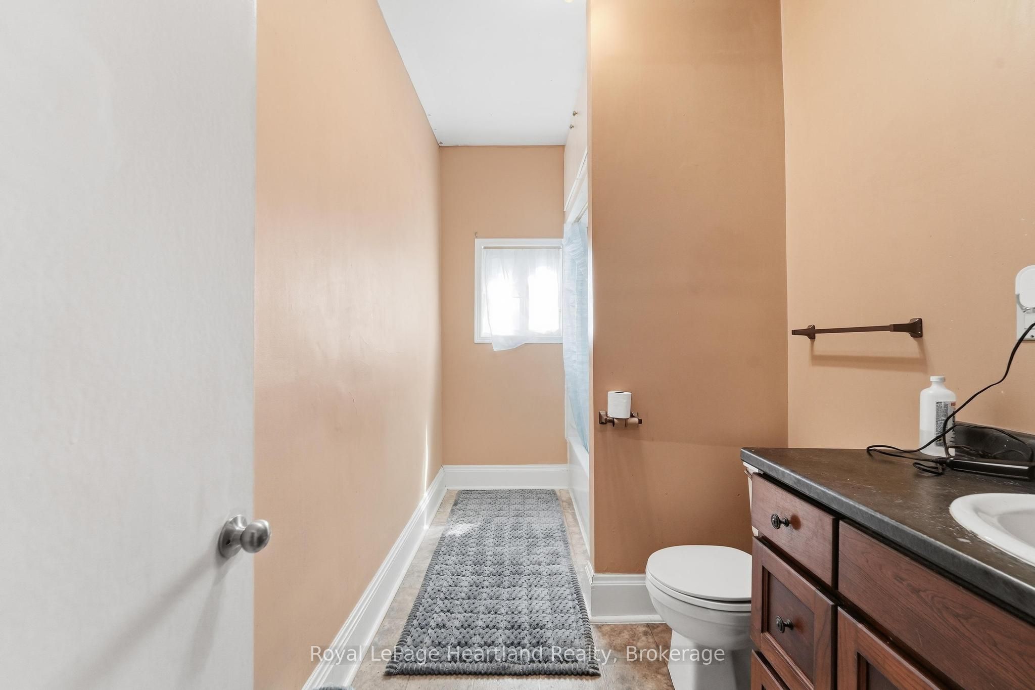 132 Queen Street Property Photo 15