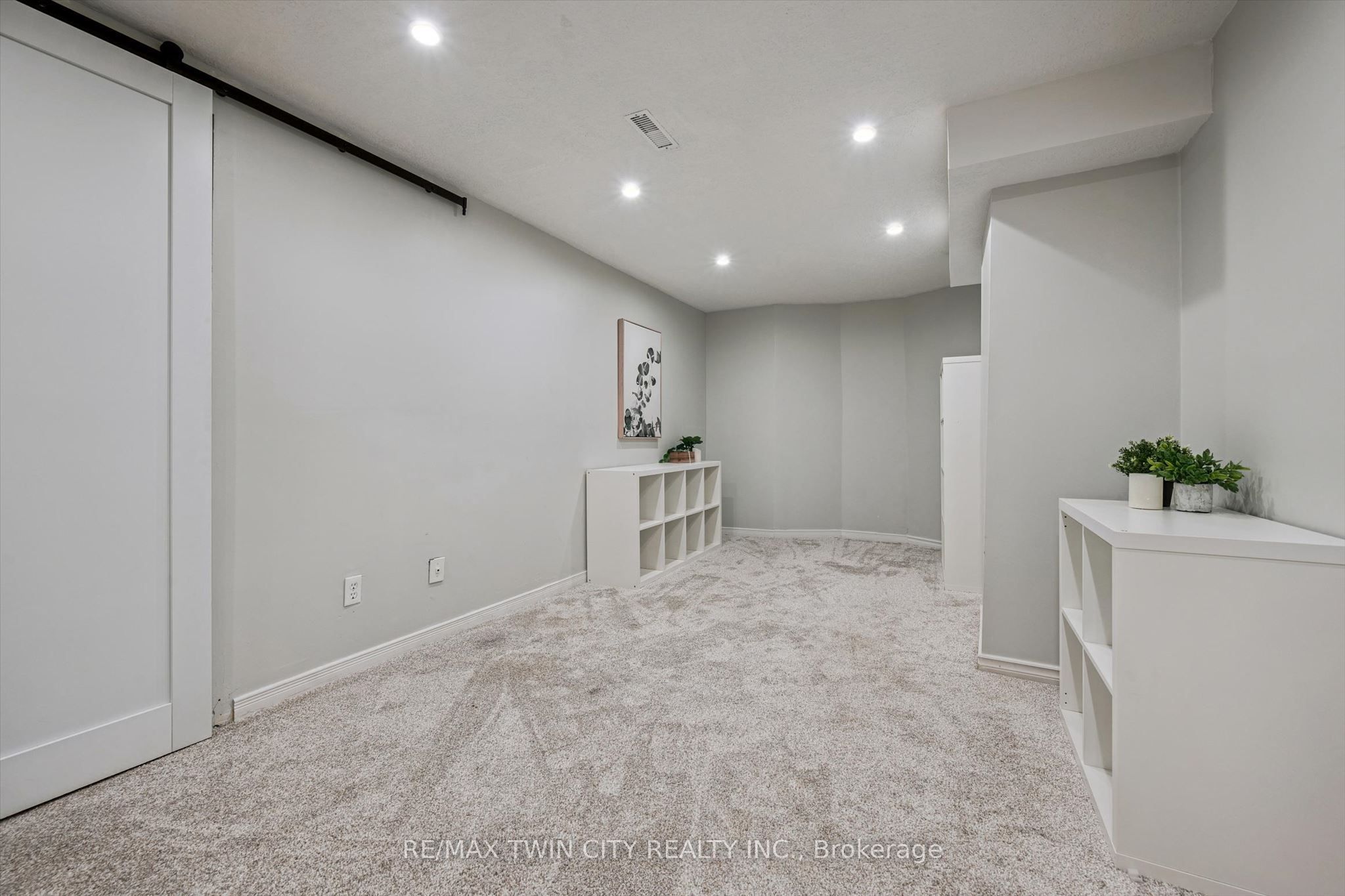 54 Royal Orchard Place Property Photo 28