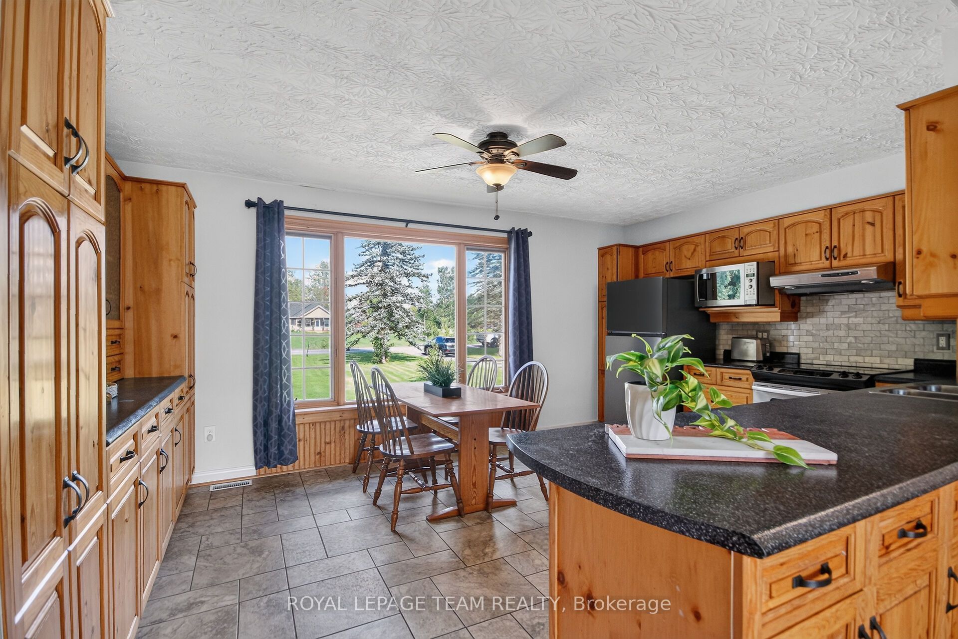 3246 Tolmies Corners Road Property Photo 15