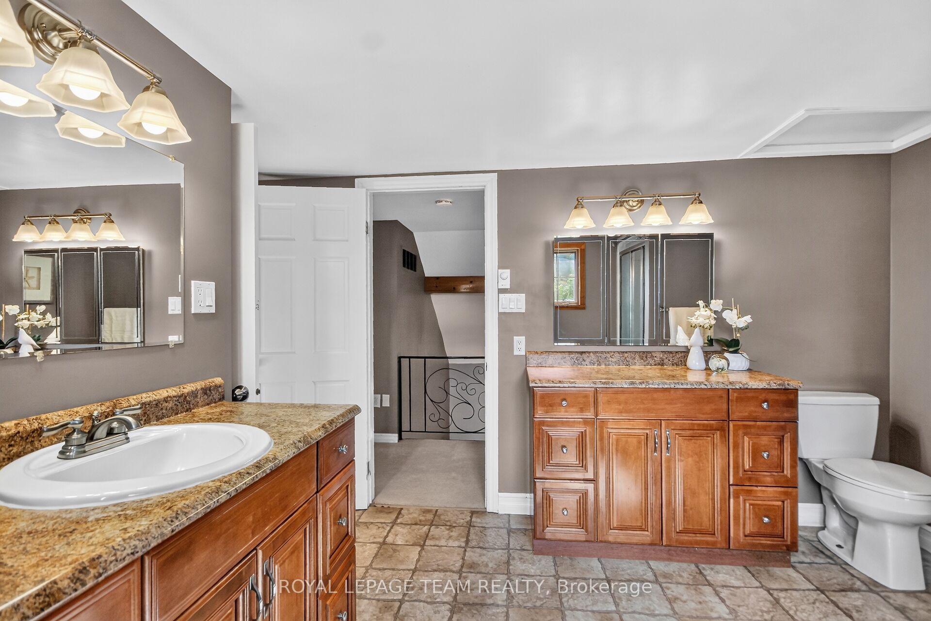3246 Tolmies Corners Road Property Photo 37