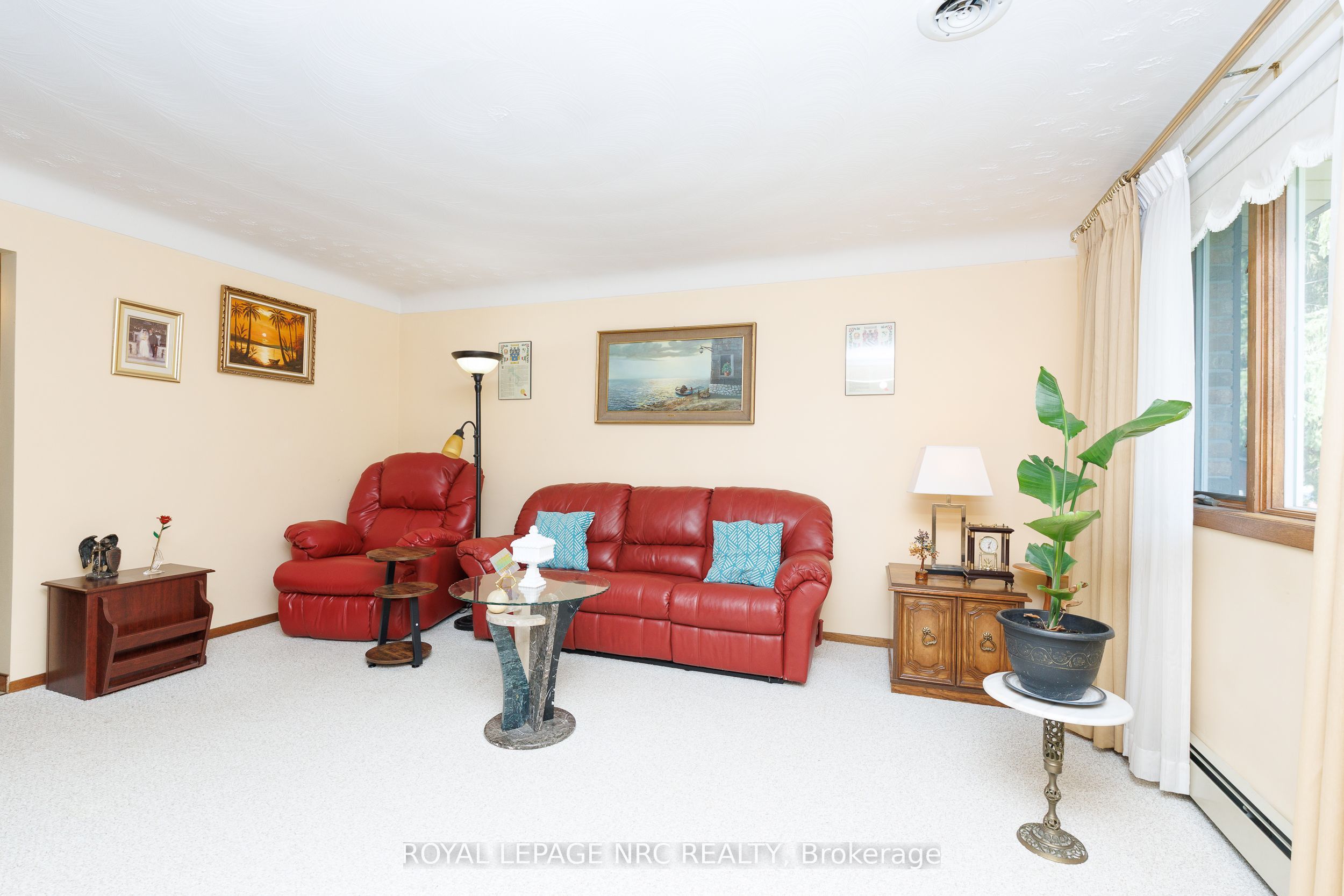 233 West Side Road Property Photo 8