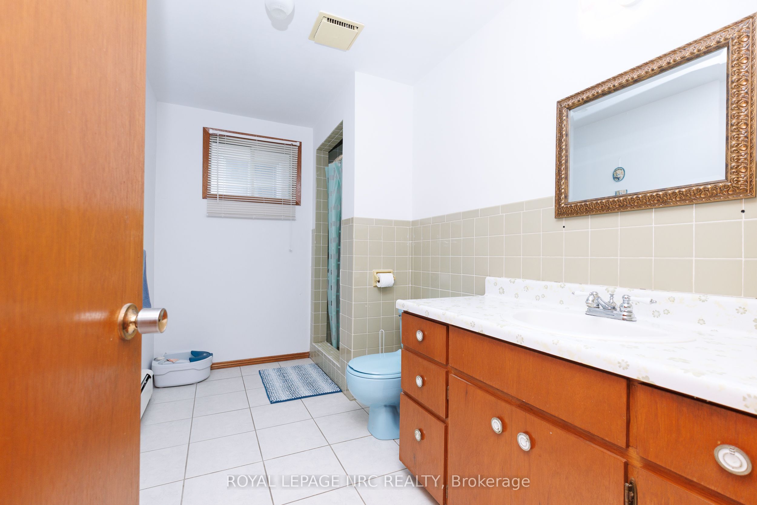 233 West Side Road Property Photo 27