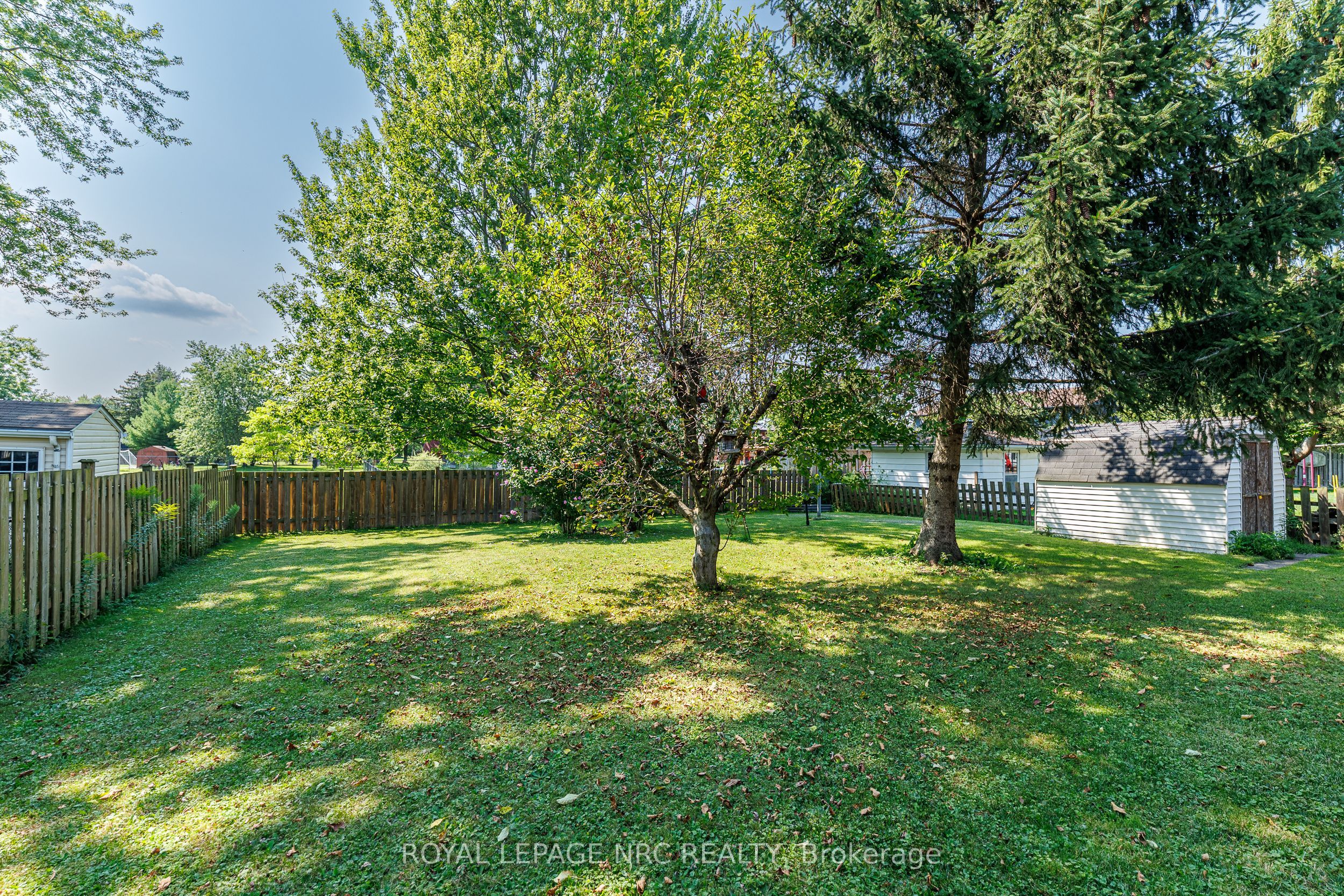 233 West Side Road Property Photo 35