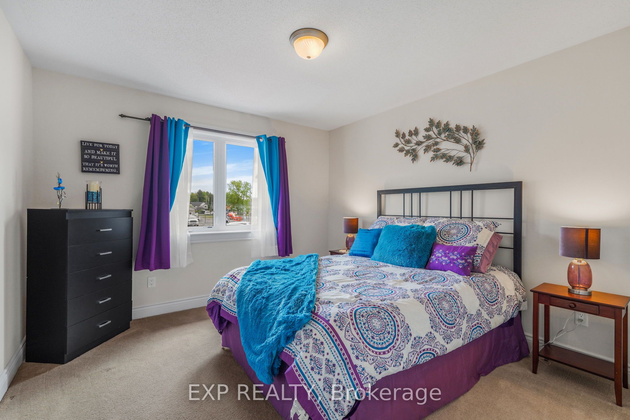 224 Topaze Crescent Property Photo 24