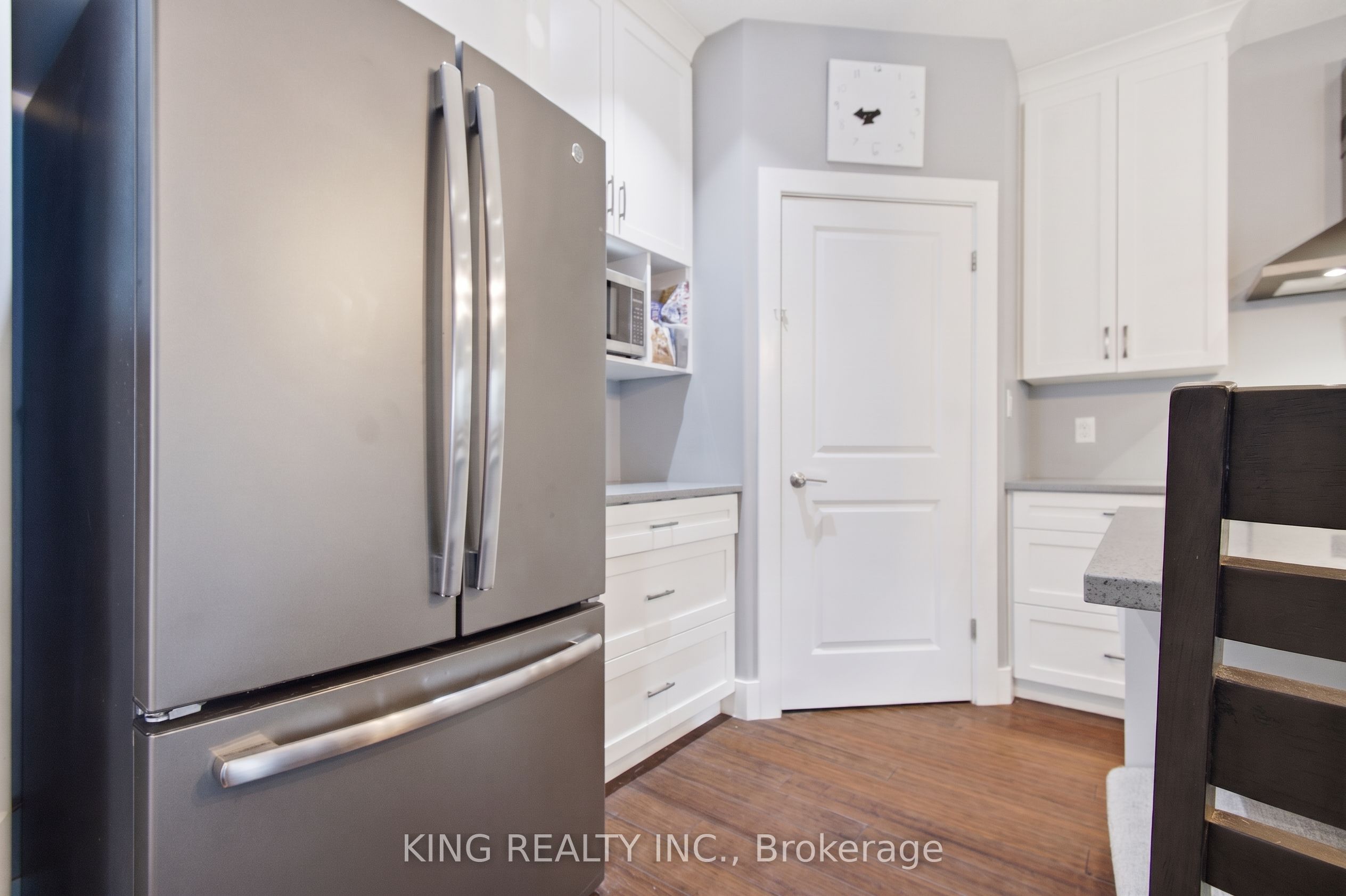 950 Ellrose Avenue Property Photo 16