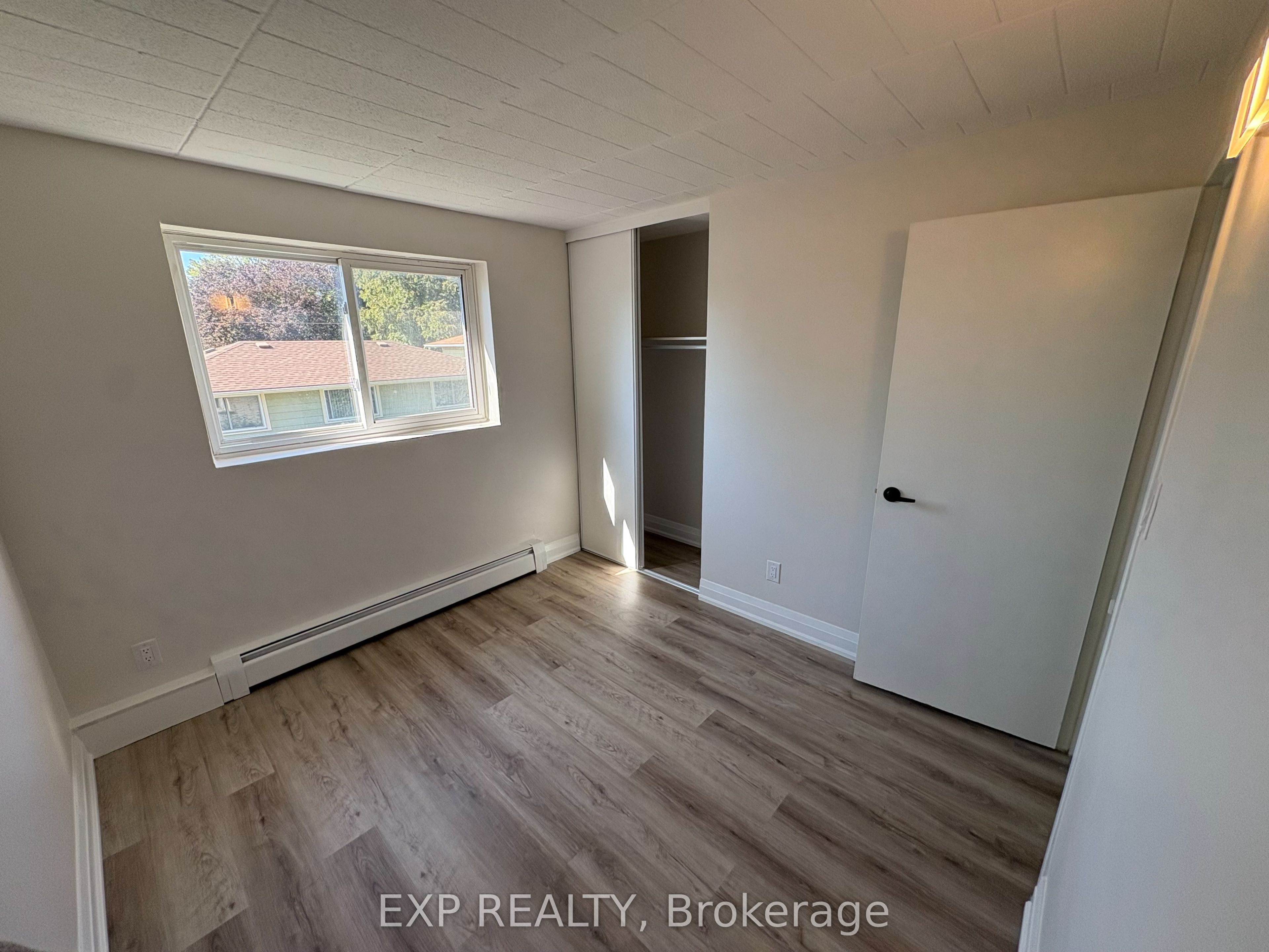 4422 Huron Street 406 Property Photo 2