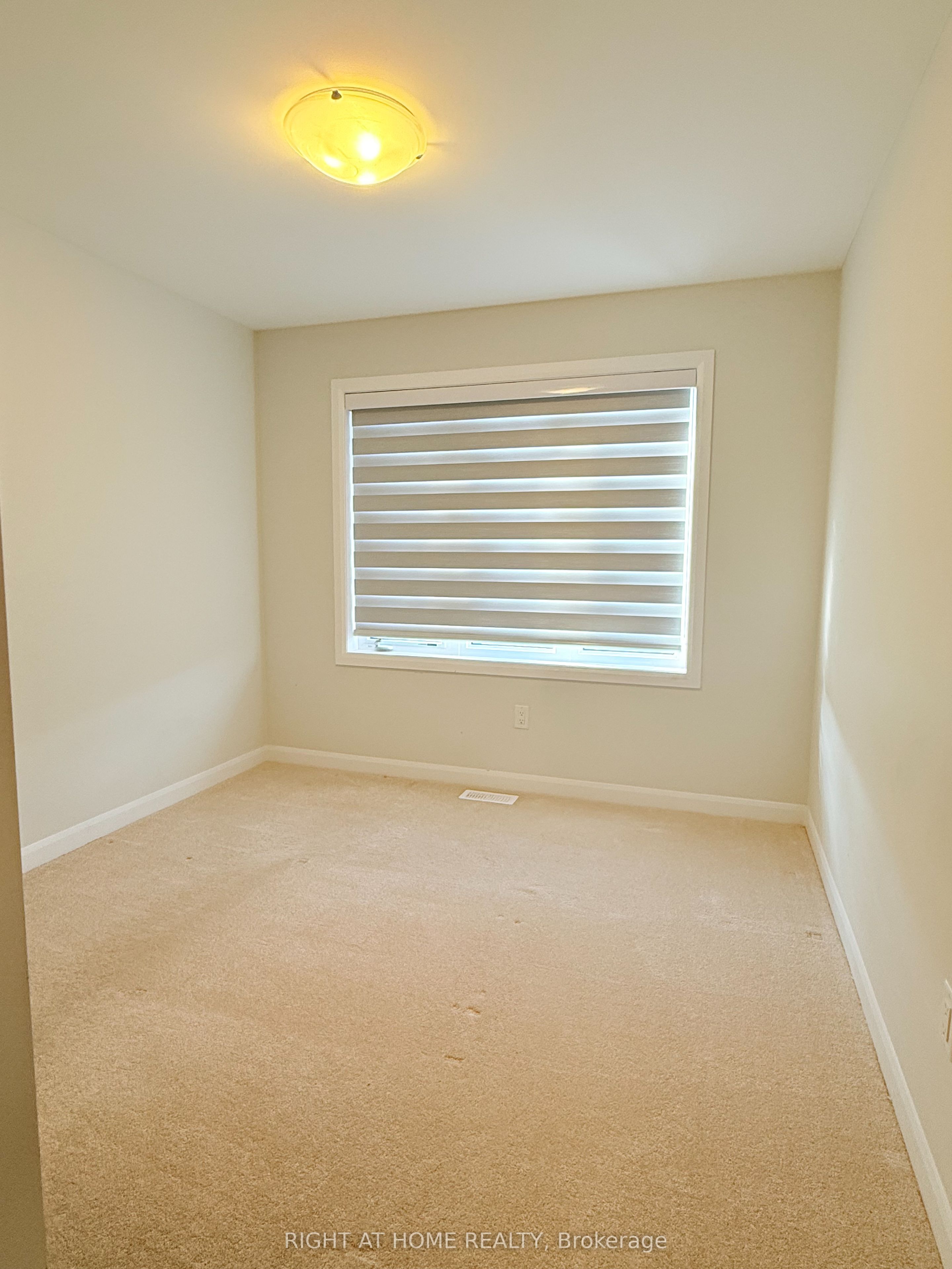751 Fairline Row Property Photo 19
