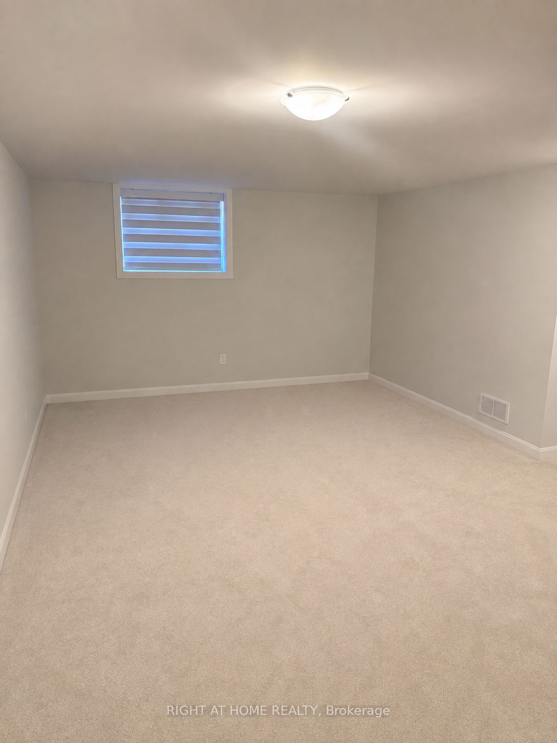 751 Fairline Row Property Photo 27
