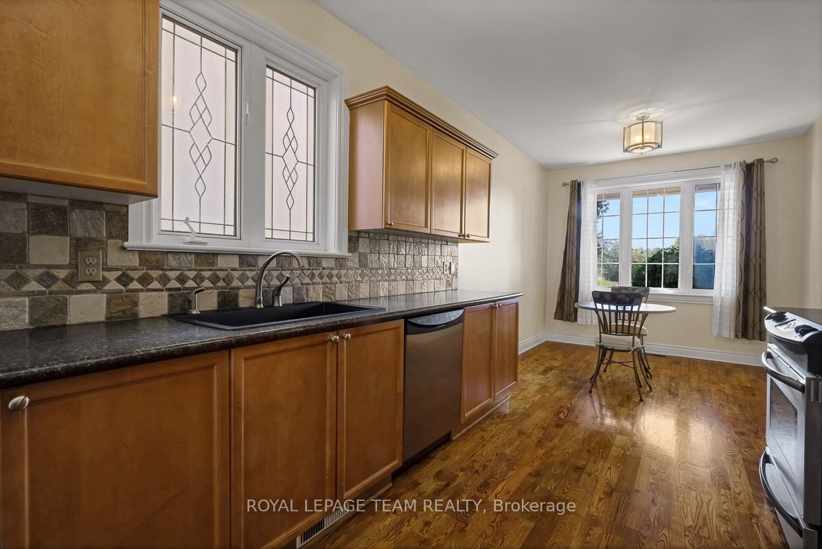 92 Hartsmere Drive Property Photo 7