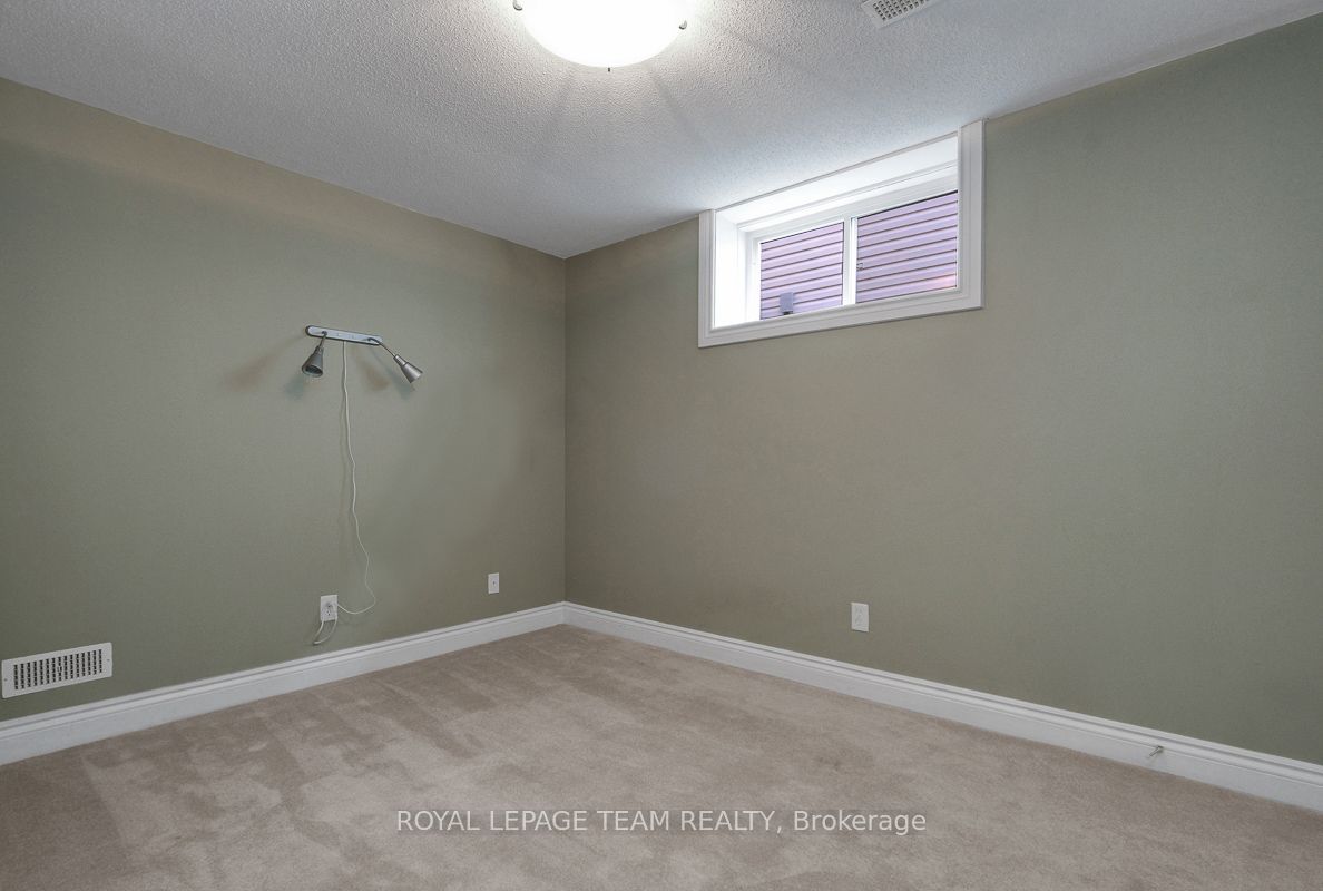 92 Hartsmere Drive Property Photo 37