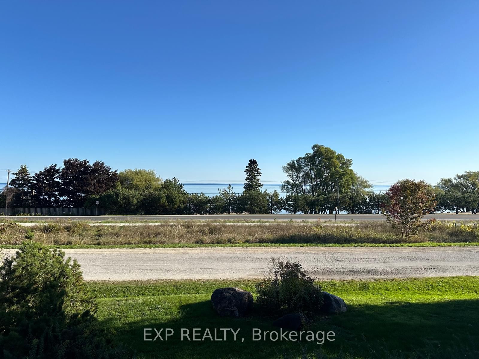 171 Chamonix Crescent Property Photo 12