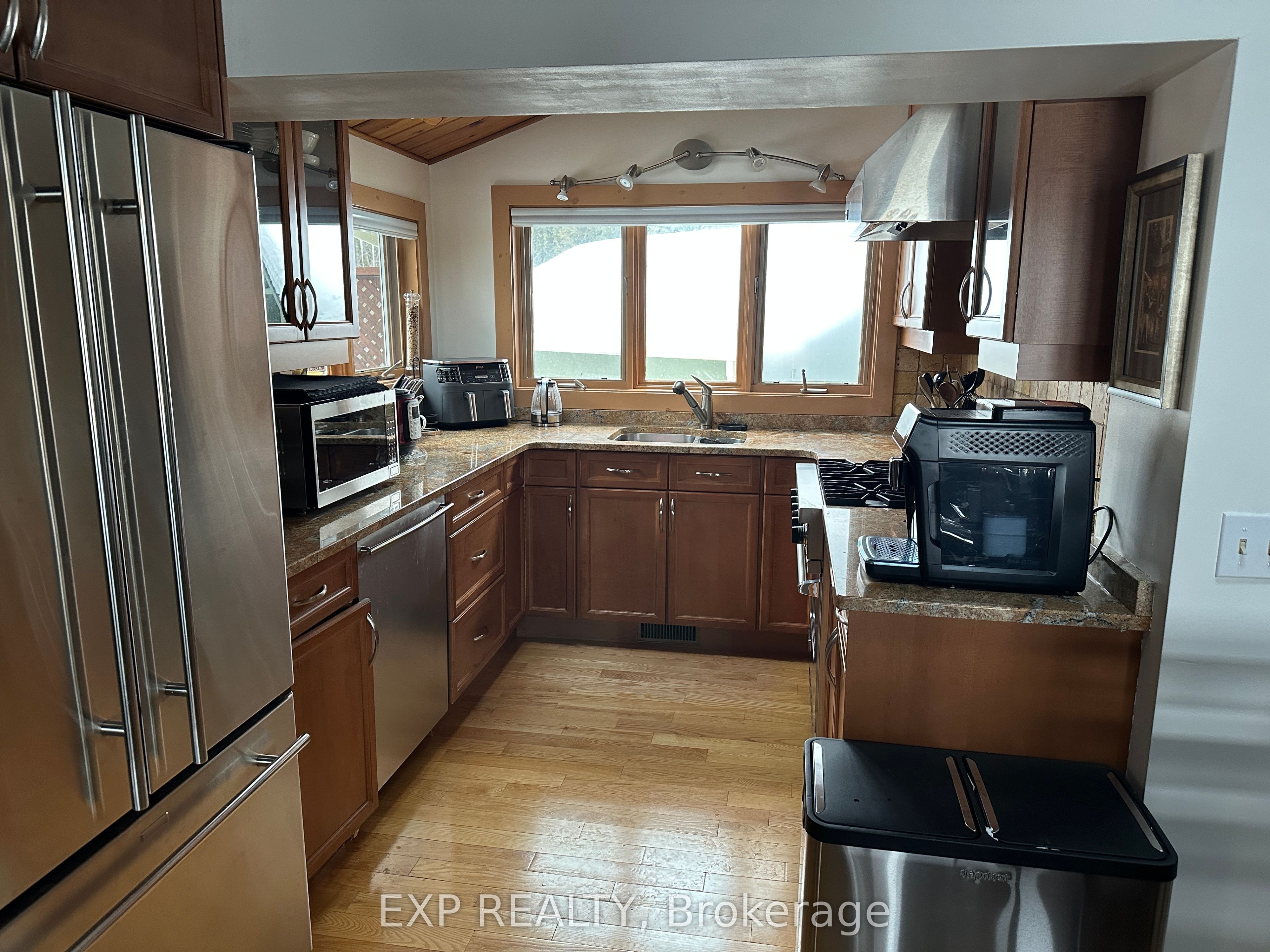 171 Chamonix Crescent Property Photo 24