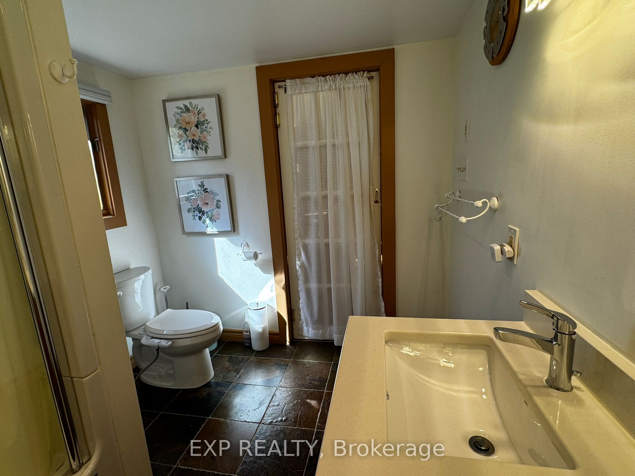 171 Chamonix Crescent Property Photo 31