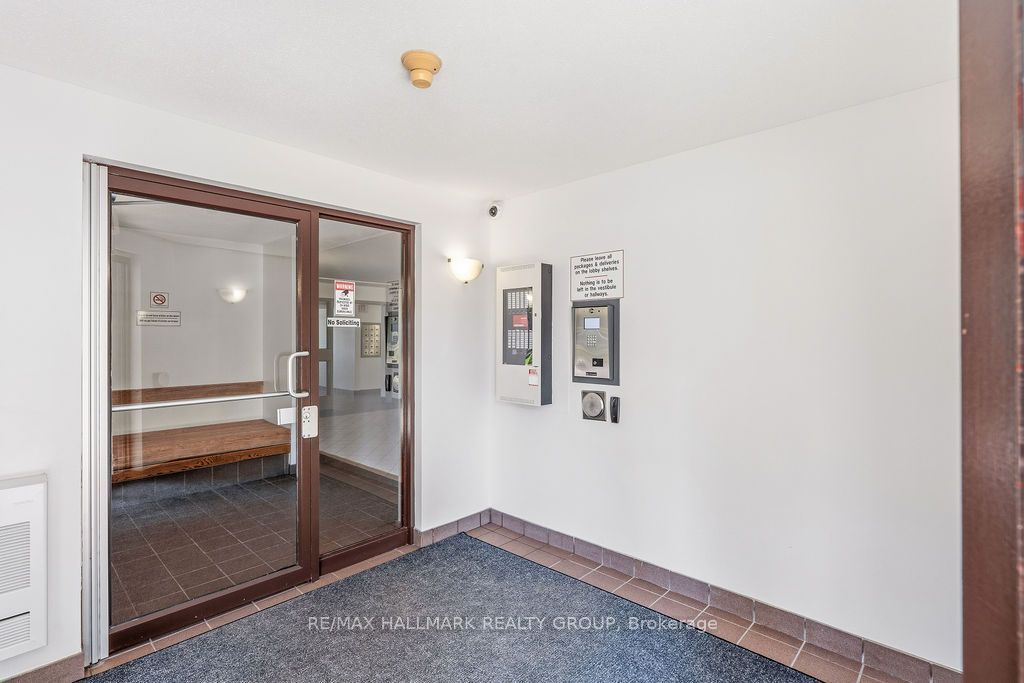 270 Brittany Drive 407 Property Photo 3