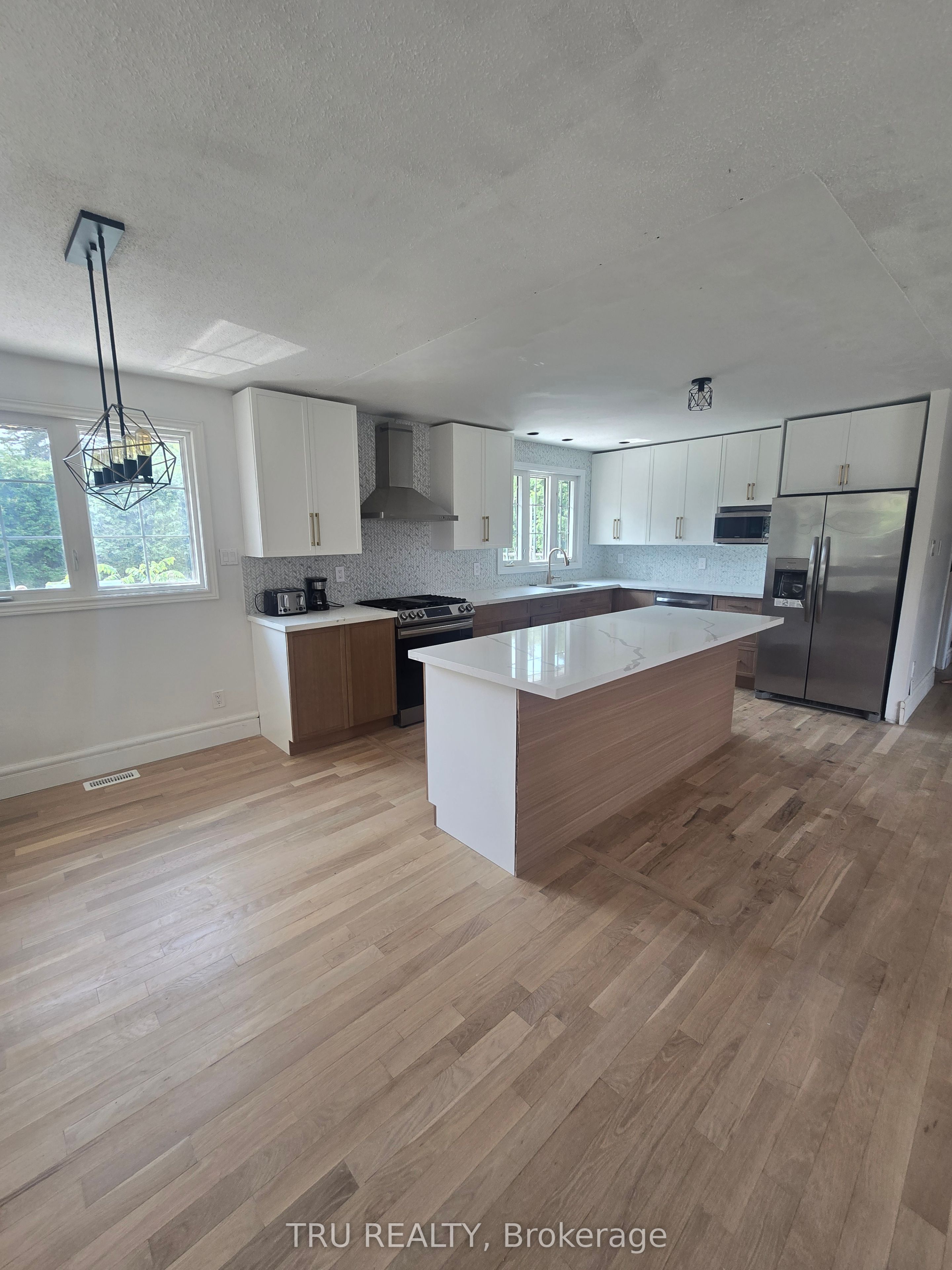 14 Langholm Crescent Property Photo 8