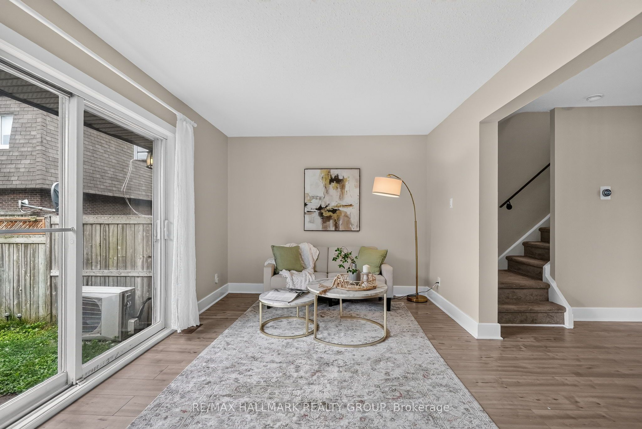 2998 Fairlea Crescent Property Photo 13
