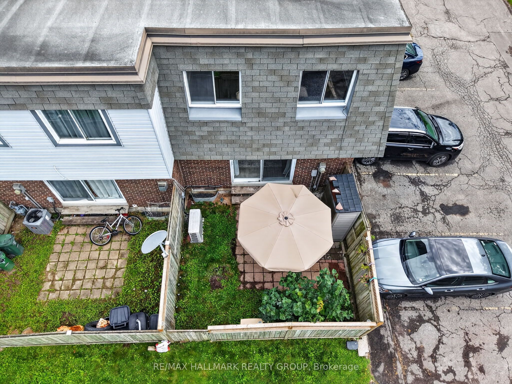 2998 Fairlea Crescent Property Photo 45
