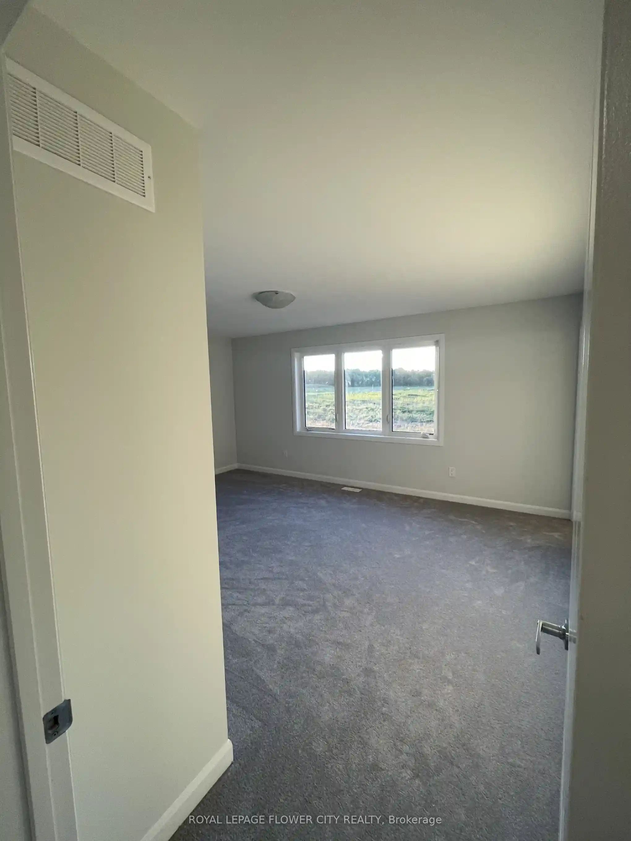 229 Elsie Macgill Walk Property Photo 10