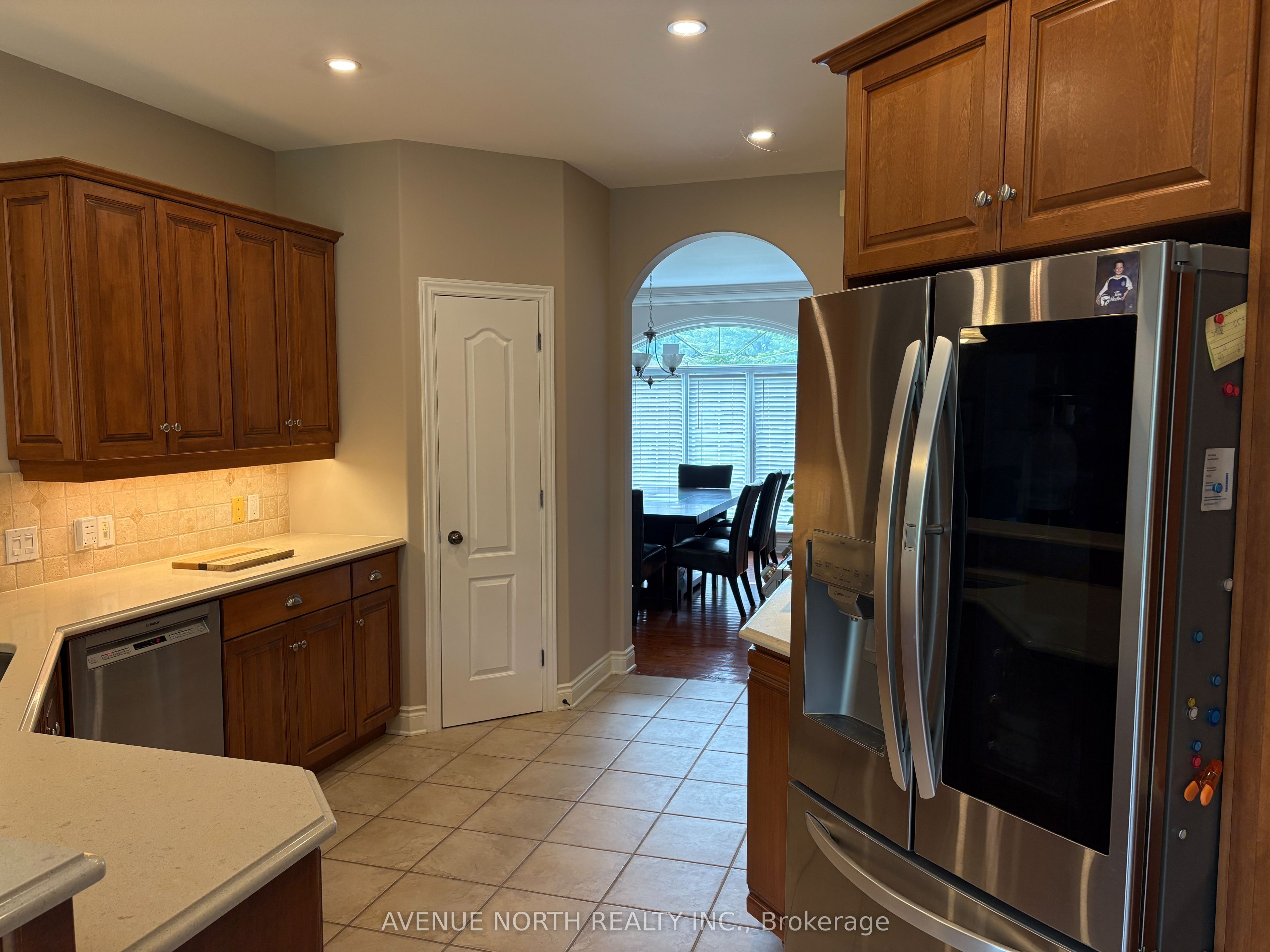 6746 Waterside Court Property Photo 6