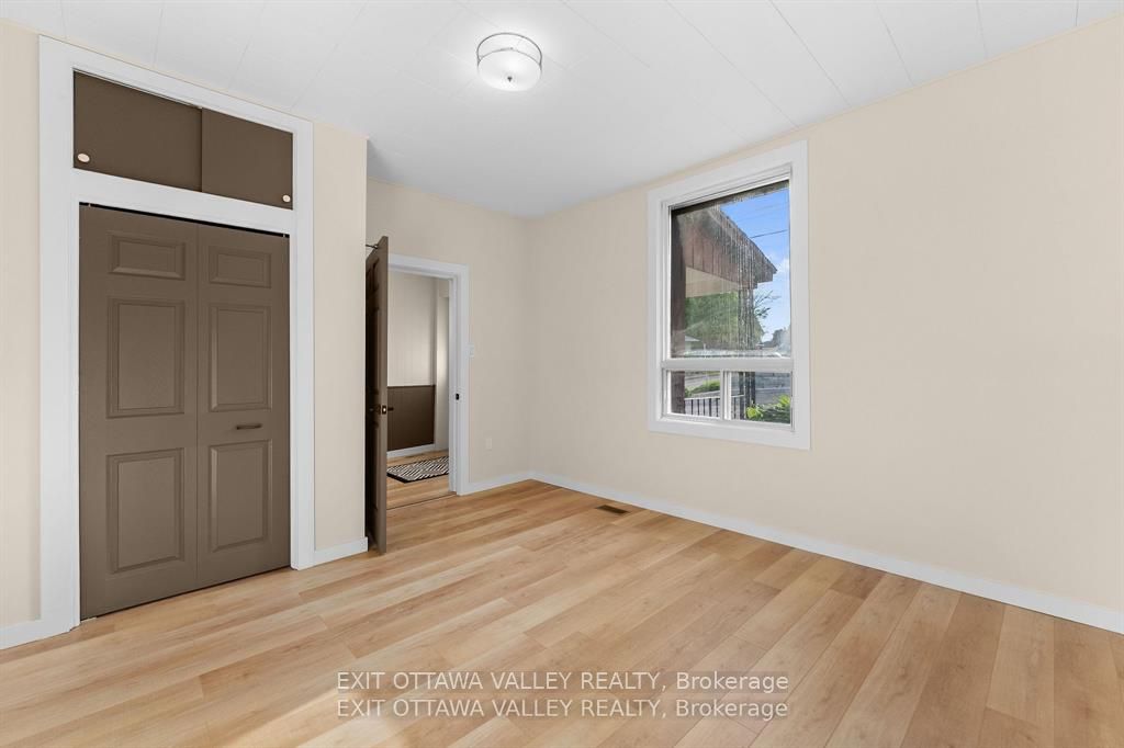 164 Maple Avenue Property Photo 7