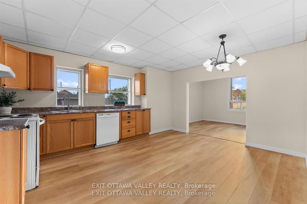 164 Maple Avenue Property Photo 13