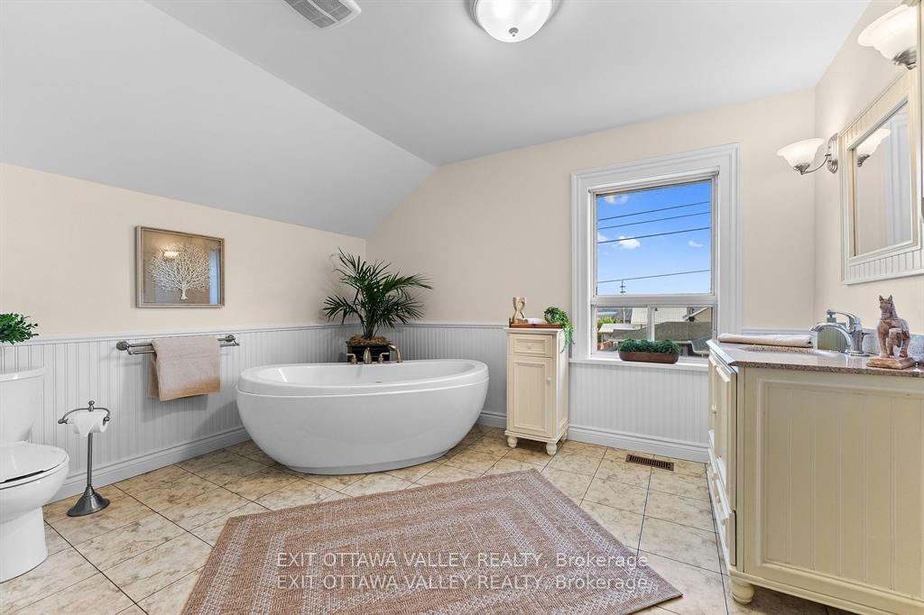 164 Maple Avenue Property Photo 25