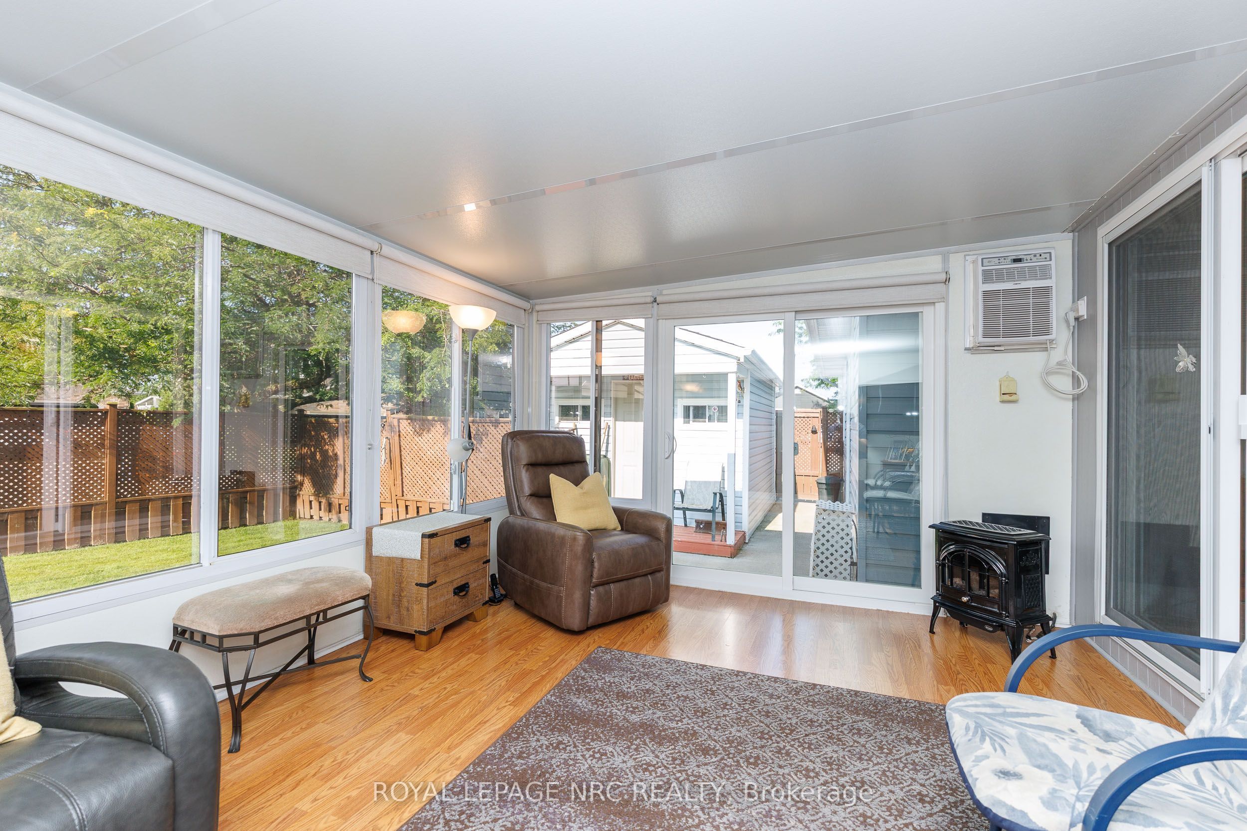 15 Foxhill Crescent Property Photo 5