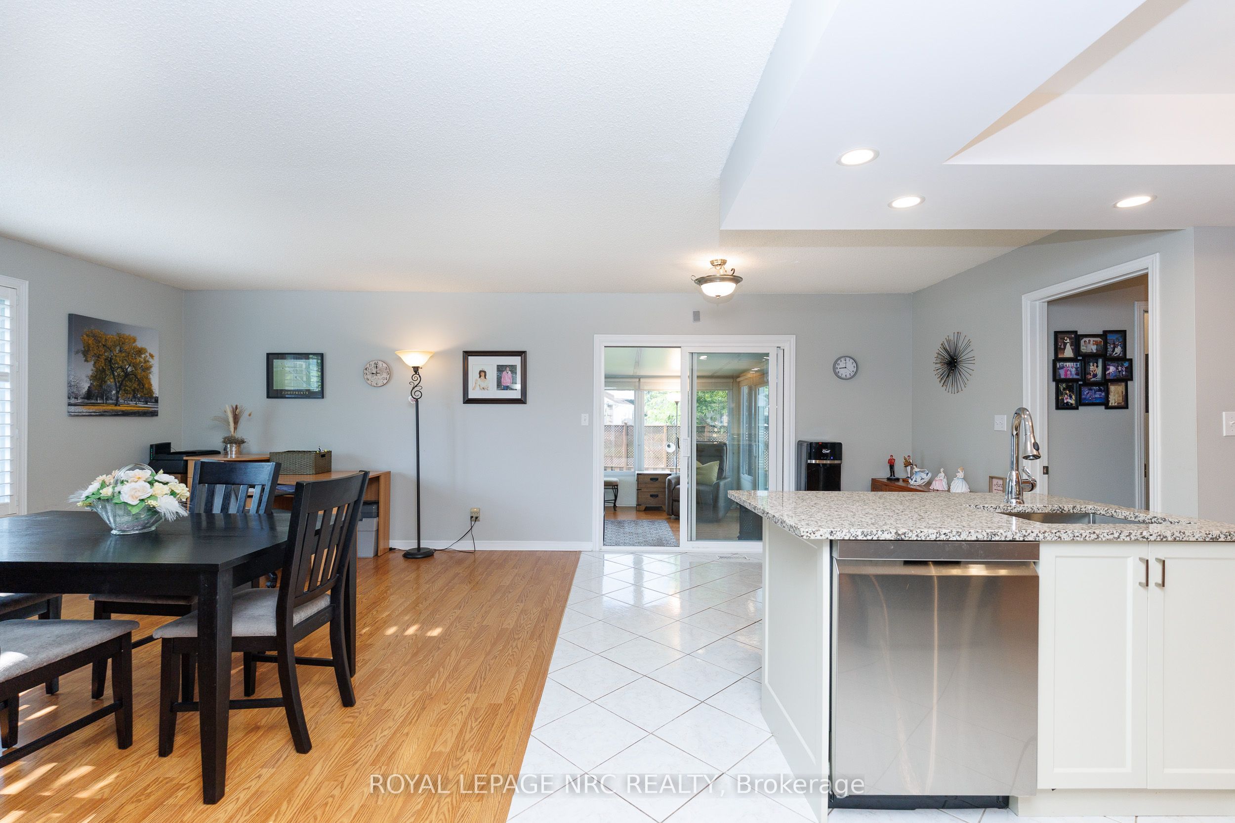 15 Foxhill Crescent Property Photo 9