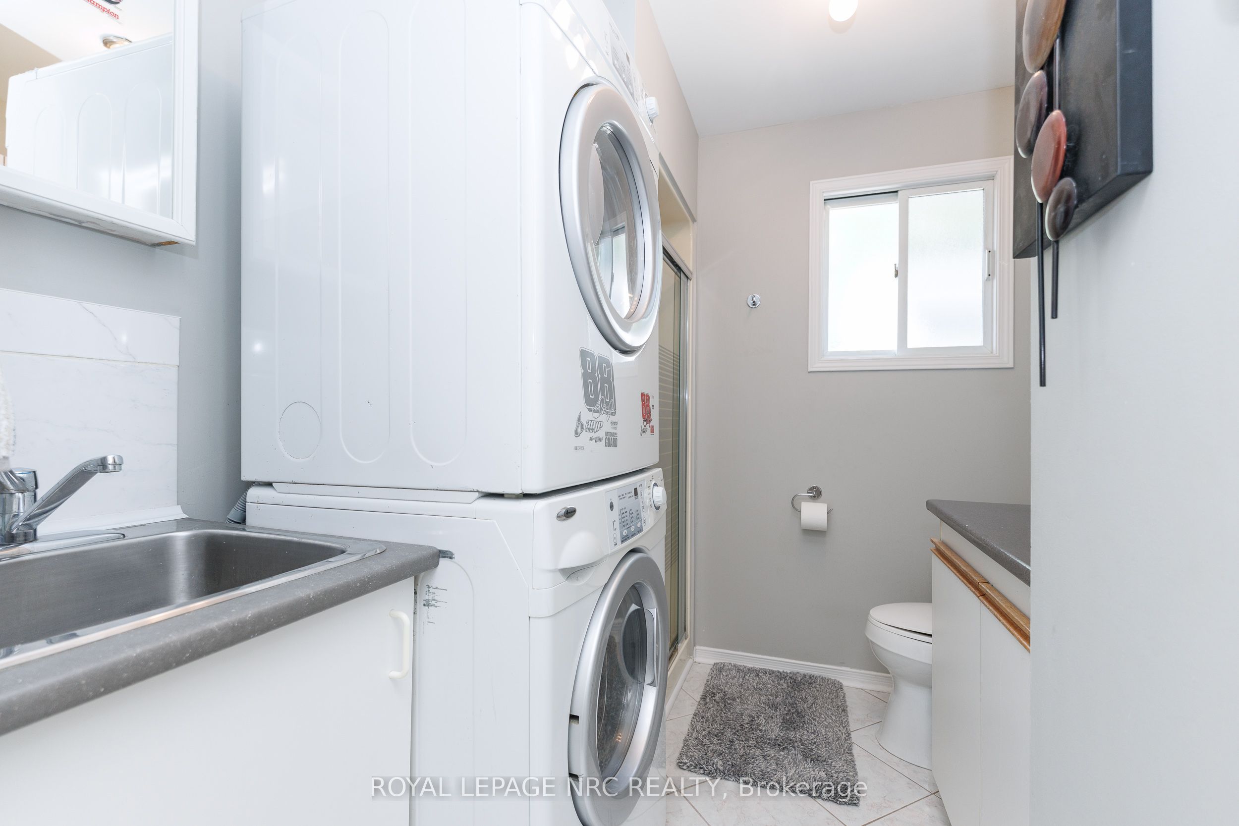 15 Foxhill Crescent Property Photo 21
