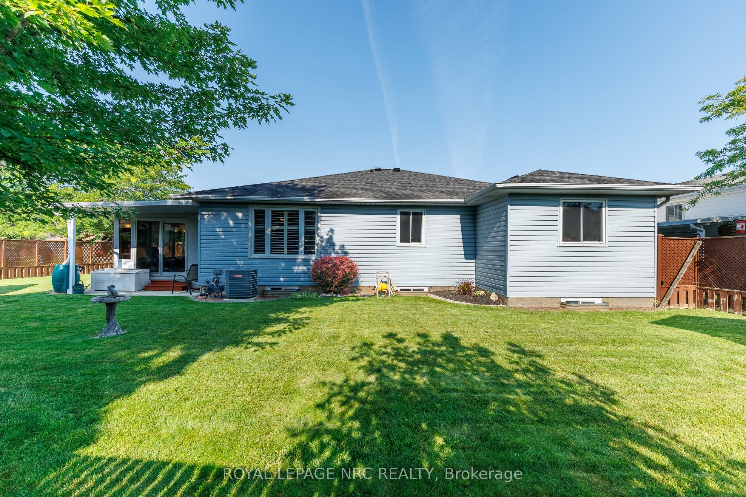 15 Foxhill Crescent Property Photo 24