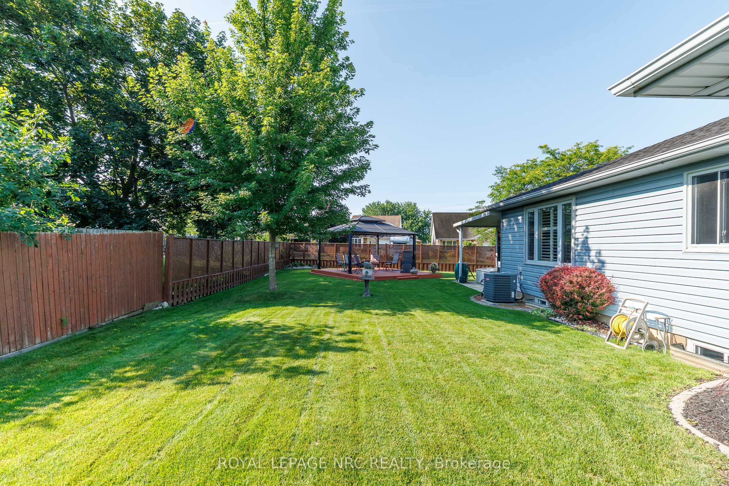 15 Foxhill Crescent Property Photo 25