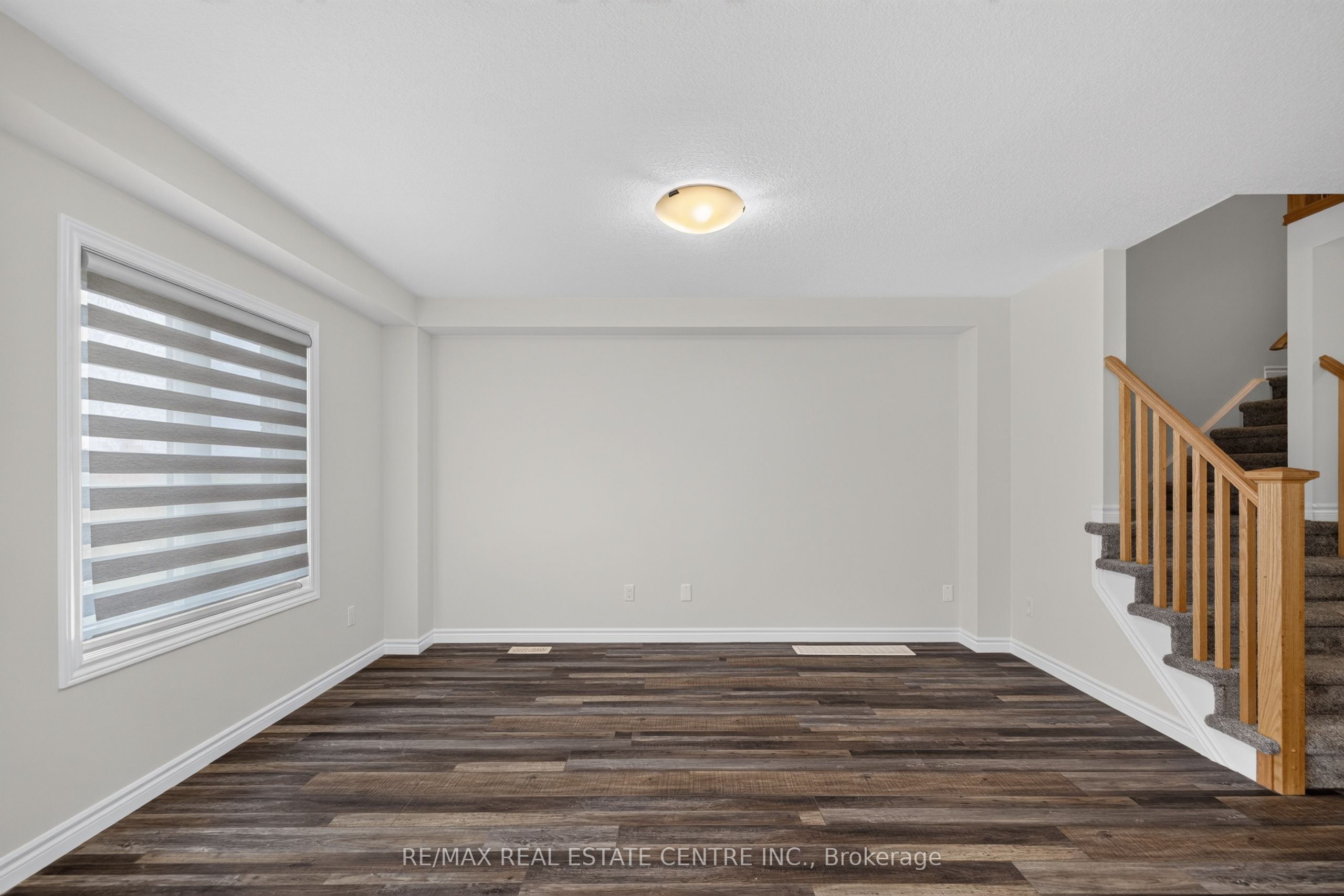 296 Bradshaw Drive Property Photo 11