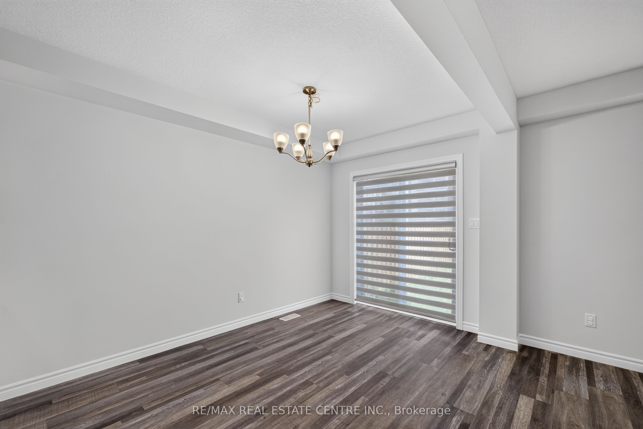 296 Bradshaw Drive Property Photo 17