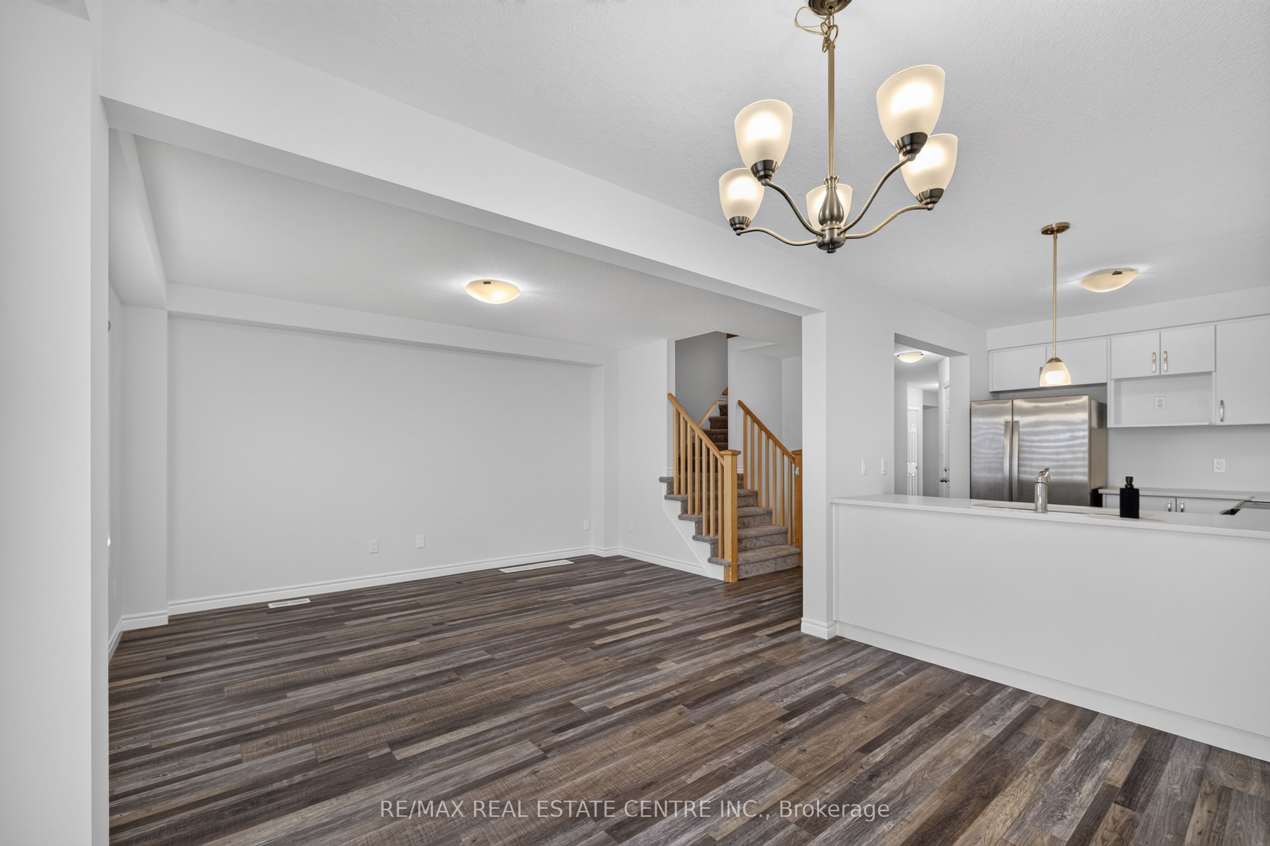 296 Bradshaw Drive Property Photo 18