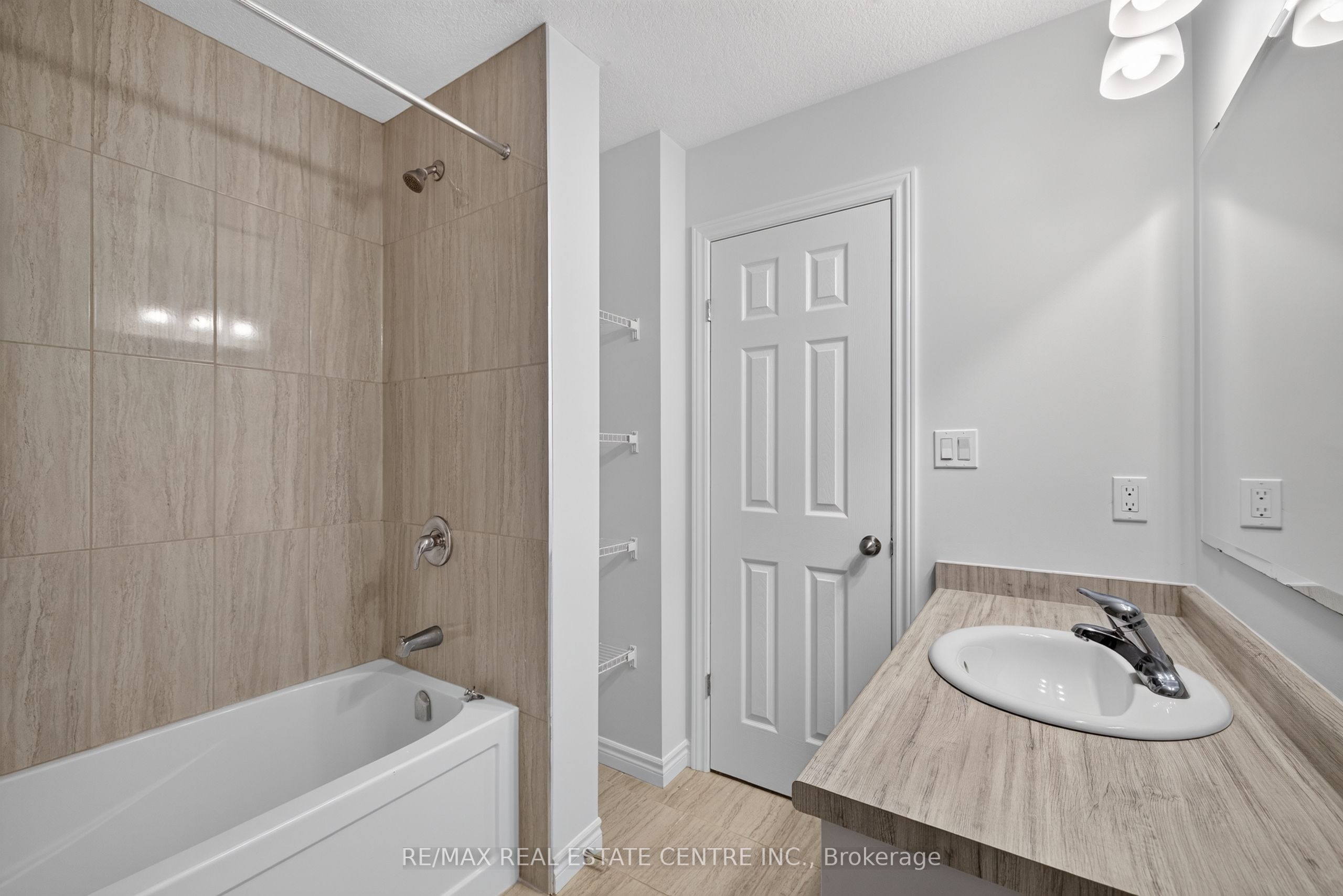 296 Bradshaw Drive Property Photo 41