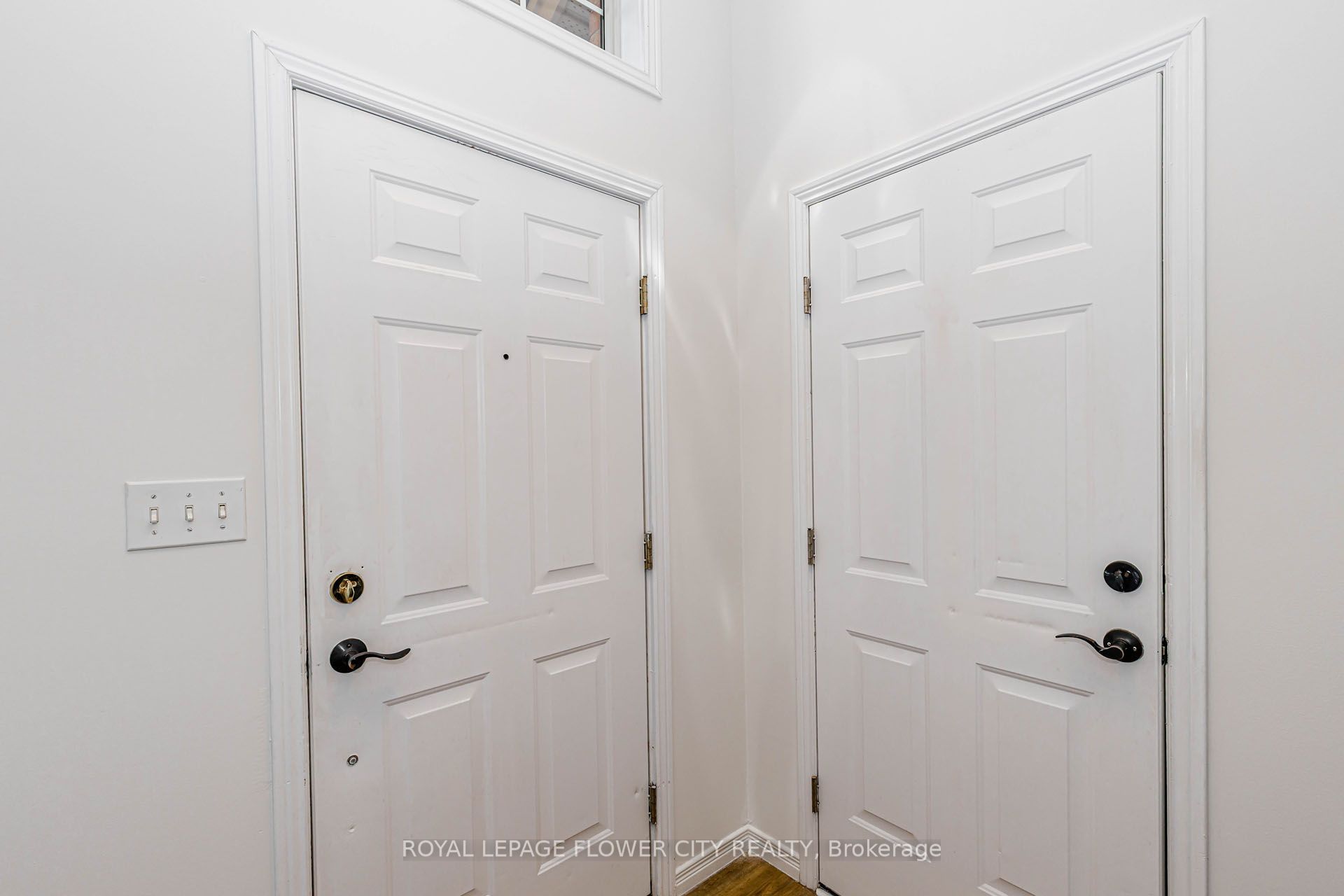 47 Queensway Drive Property Photo 5
