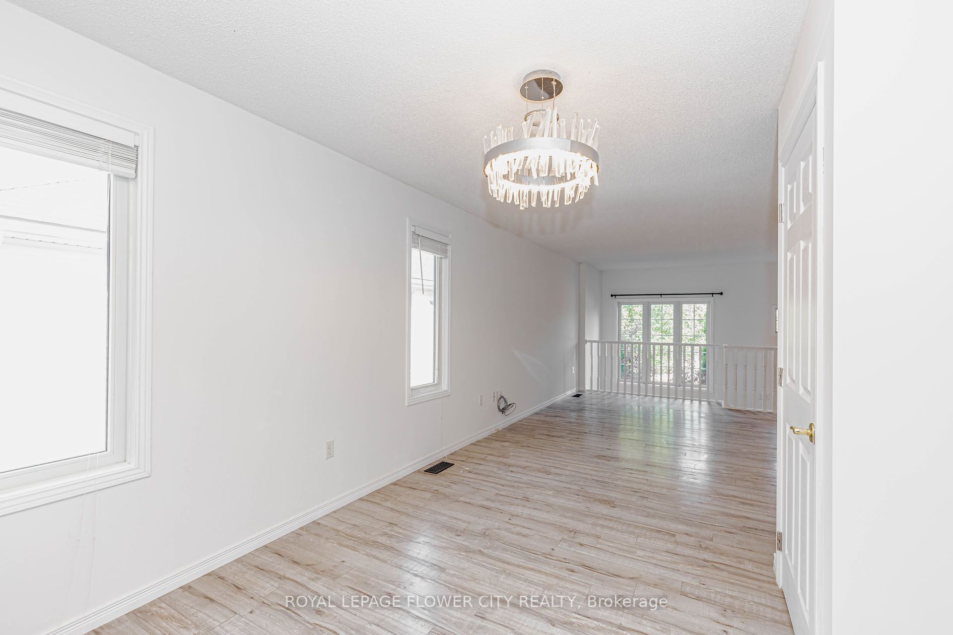 47 Queensway Drive Property Photo 16