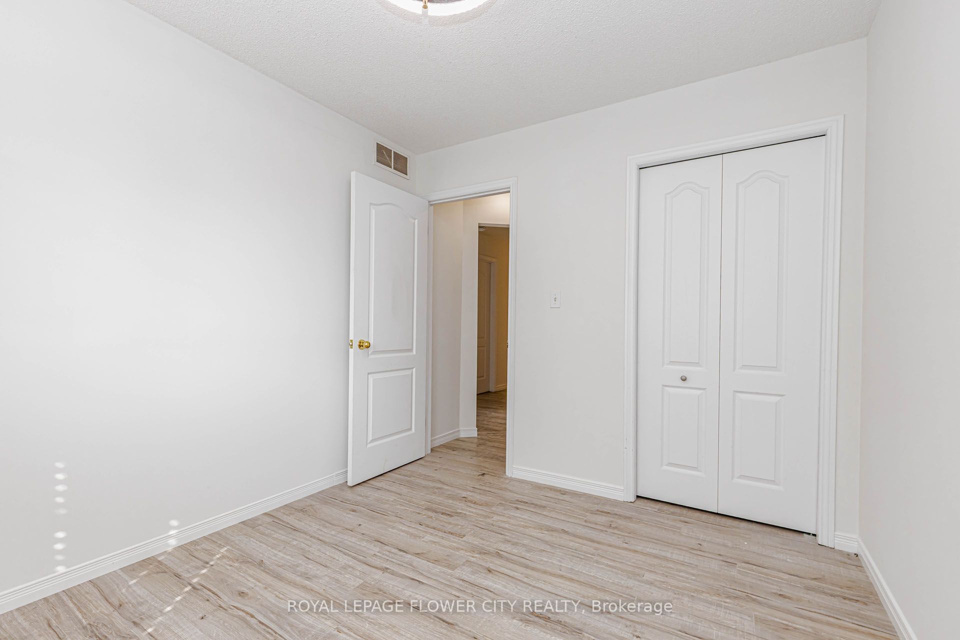 47 Queensway Drive Property Photo 31
