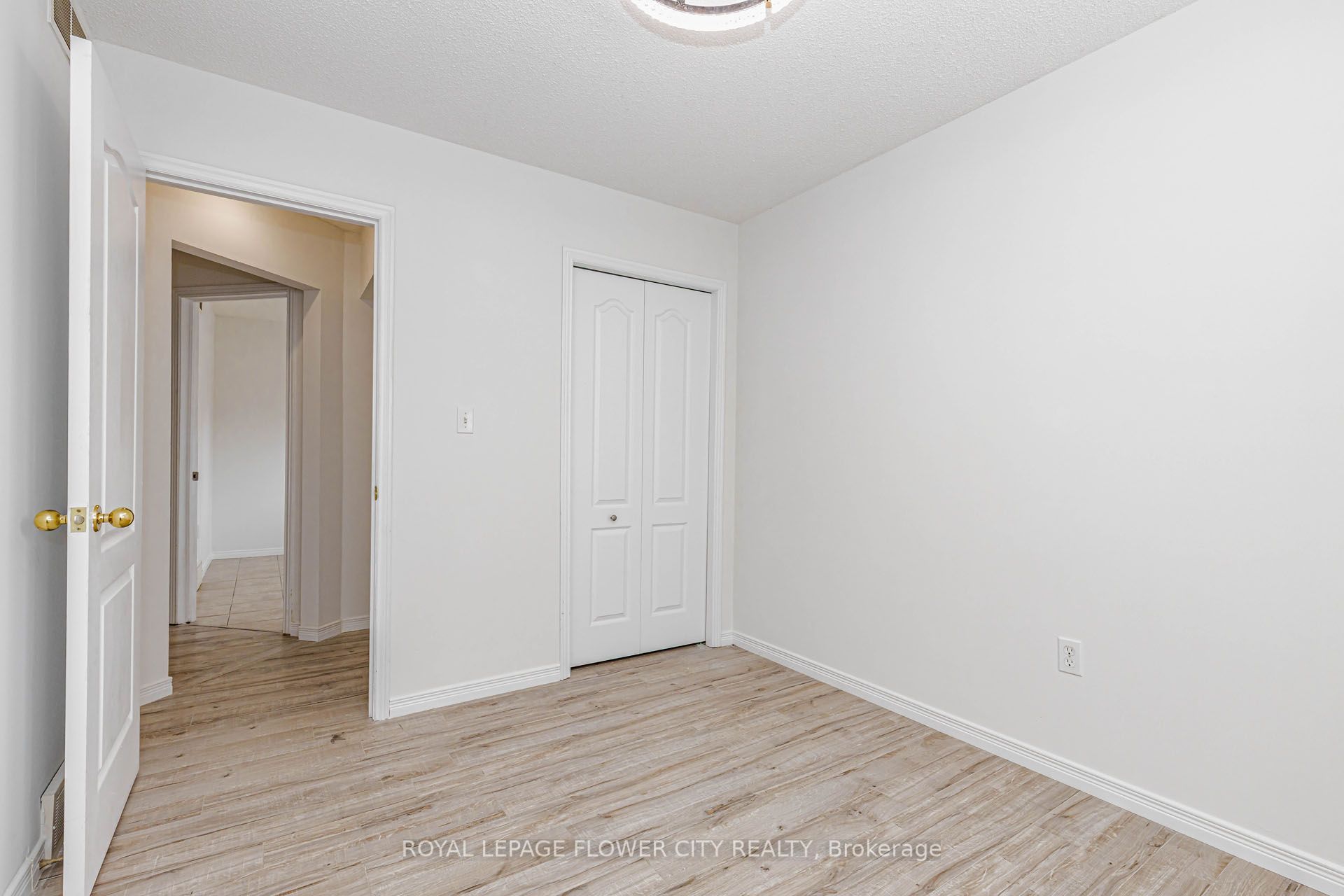 47 Queensway Drive Property Photo 32
