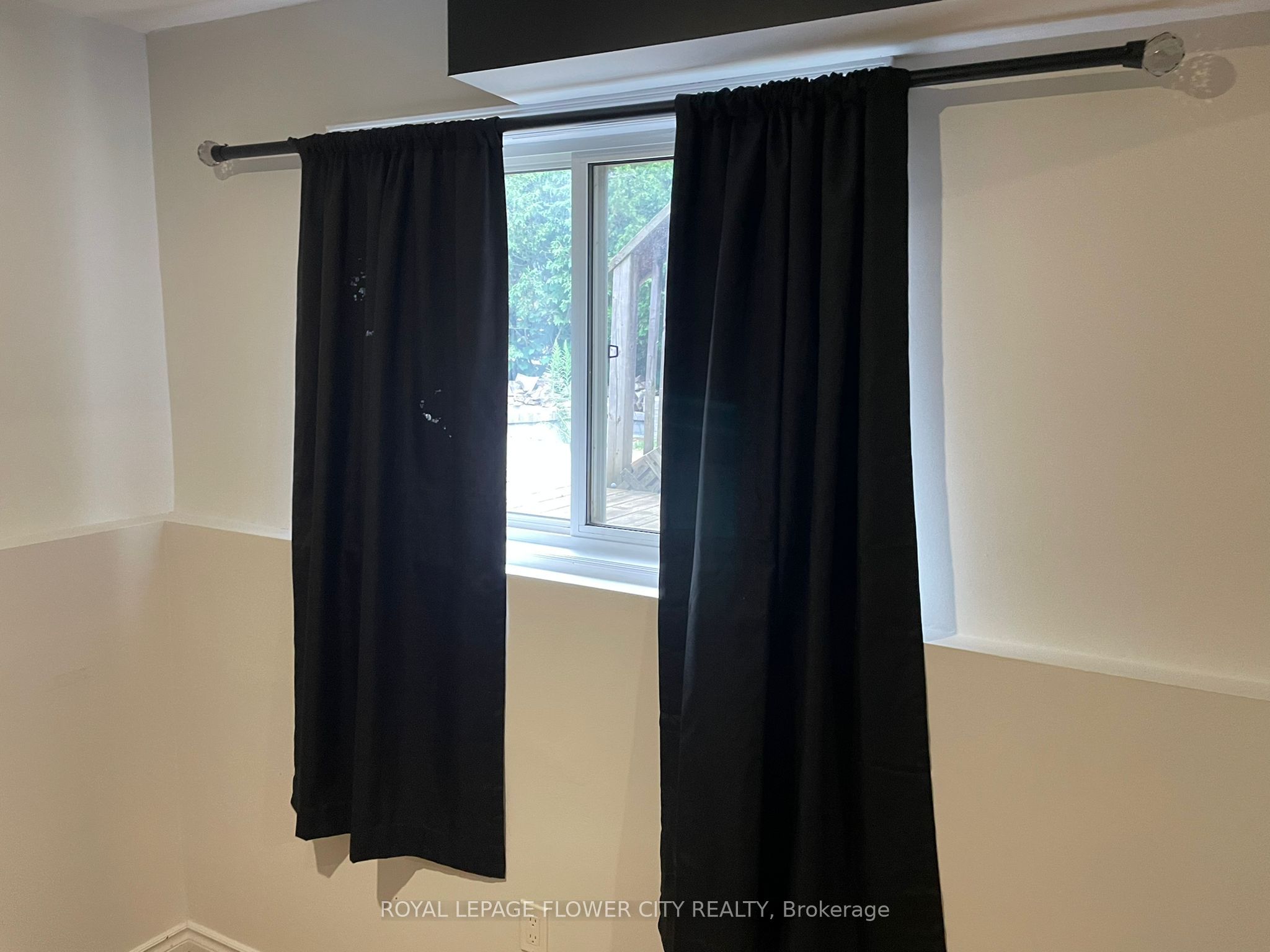 47 Queensway Drive Property Photo 42