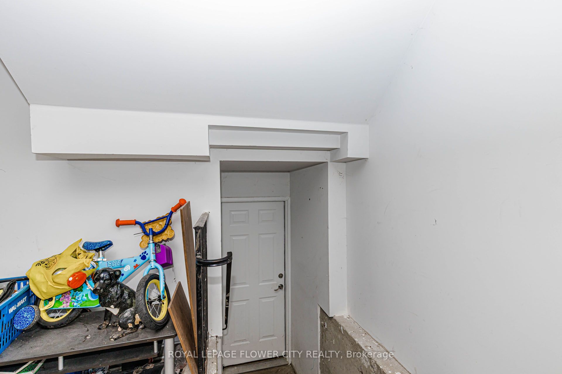 47 Queensway Drive Property Photo 45