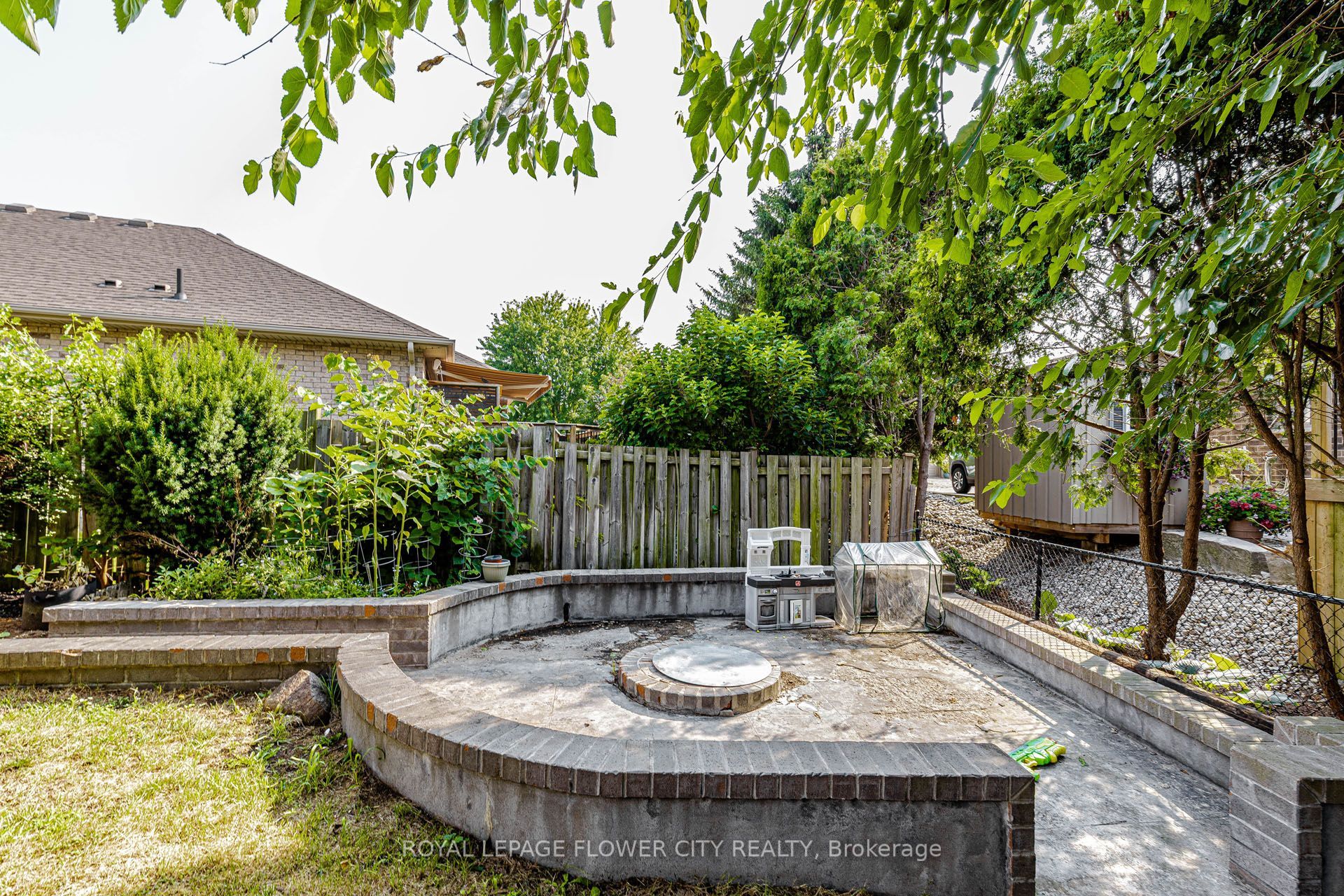 47 Queensway Drive Property Photo 48