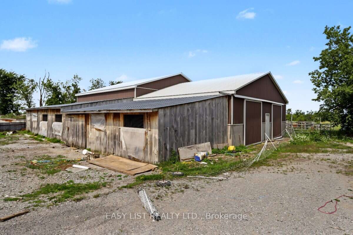 1860 Sturgeon Road Property Photo 7