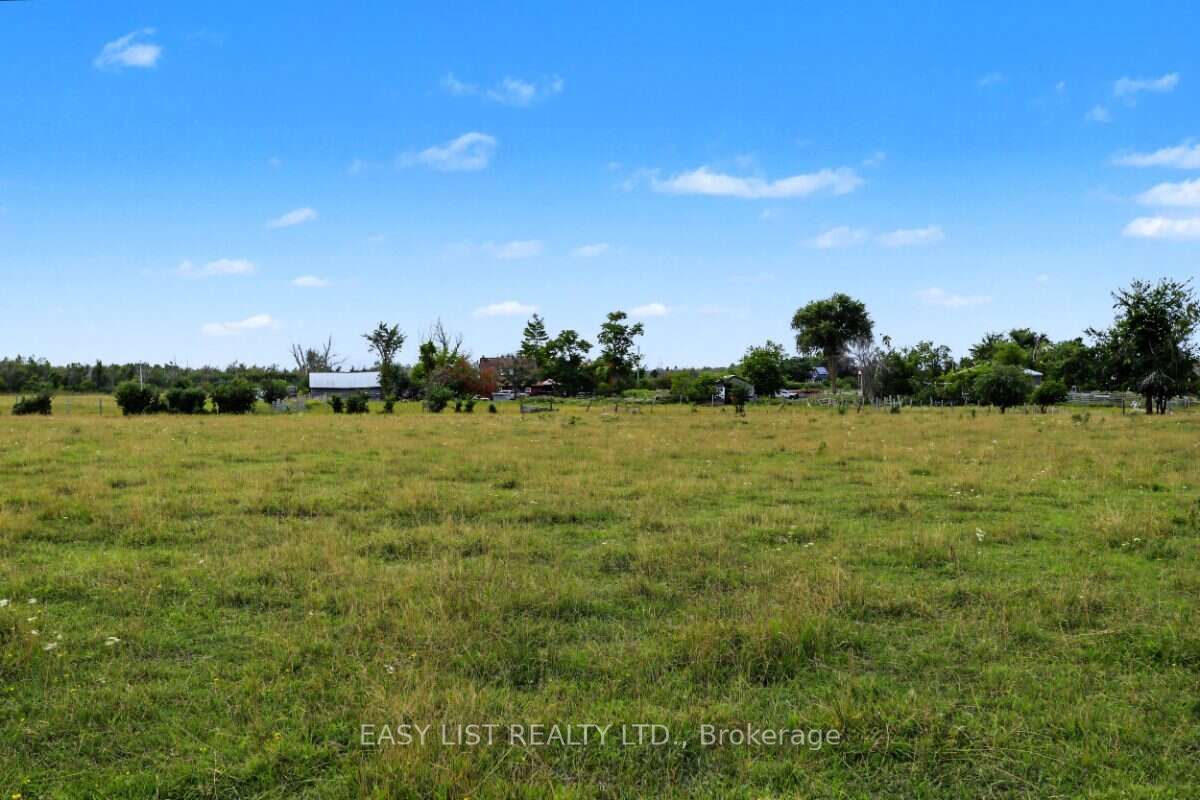 1860 Sturgeon Road Property Photo 9