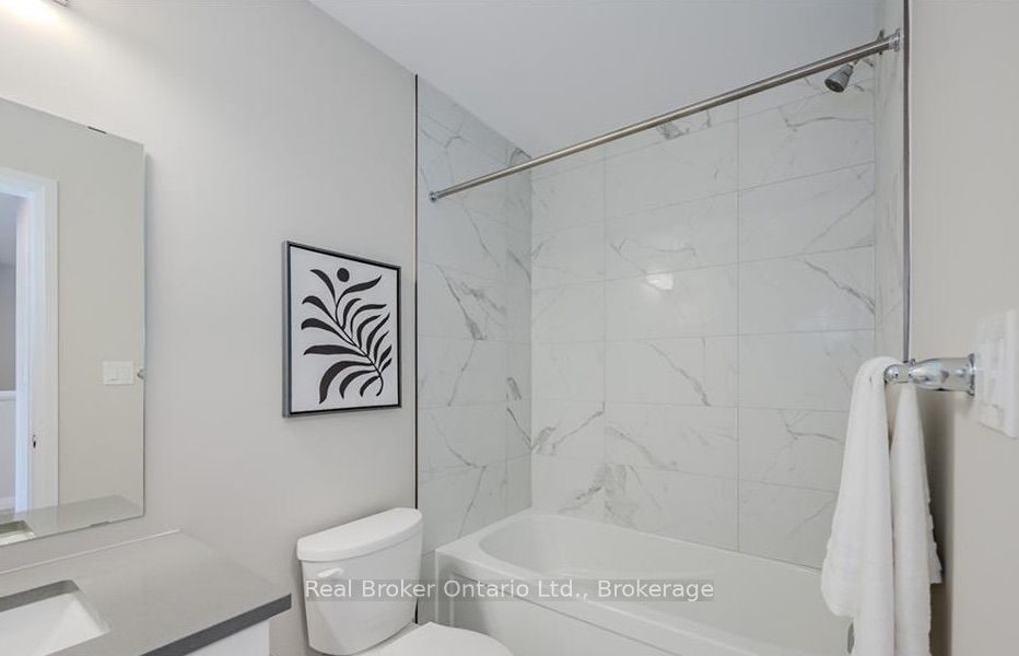 66 Ayr Meadows Crescent Property Photo 29