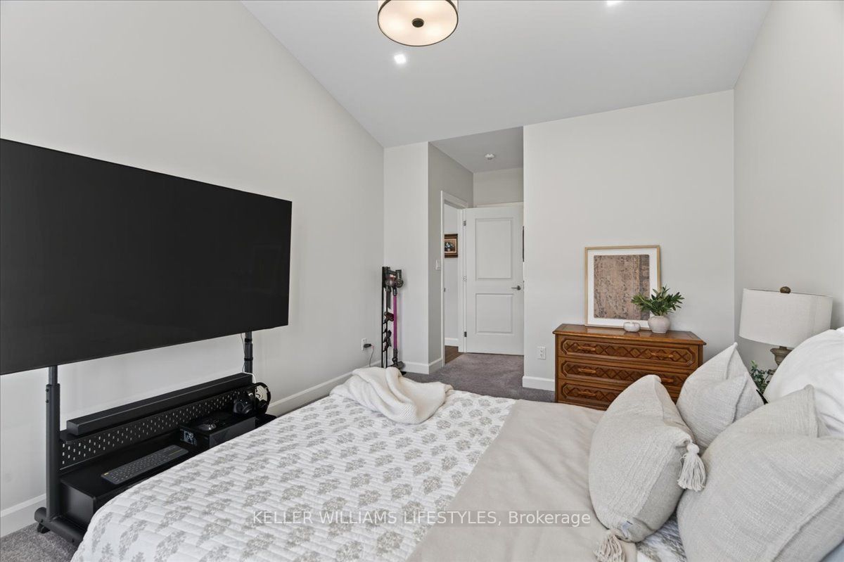 2640 Buroak Drive Property Photo 12